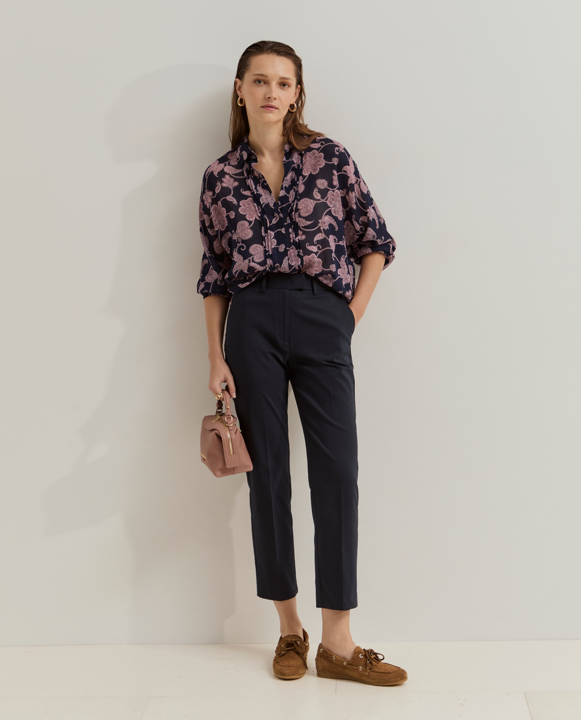 Lion of Porches - Pantalones chinos de mujer.