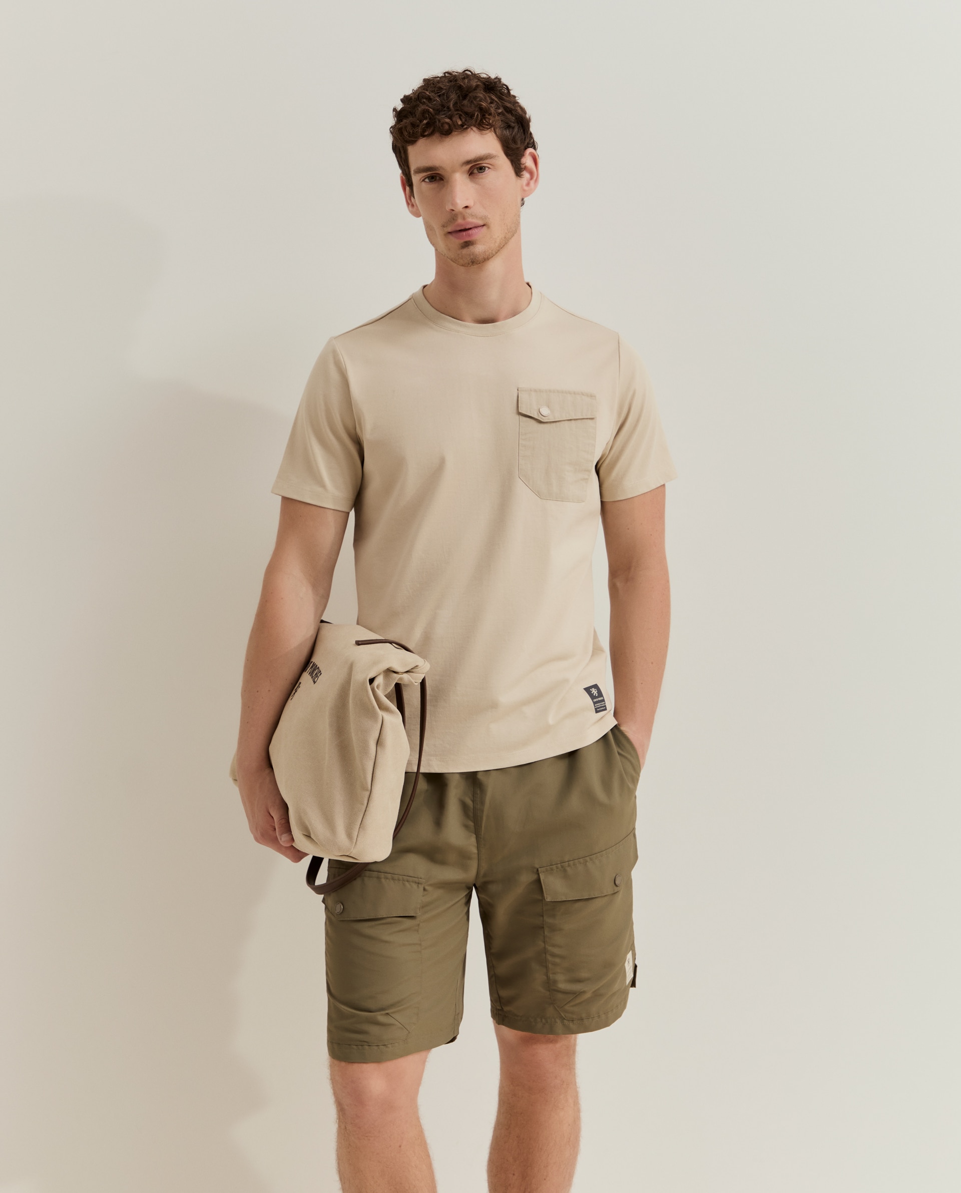 Lion of Porches - Camiseta de manga corta de hombre con bolsillo.