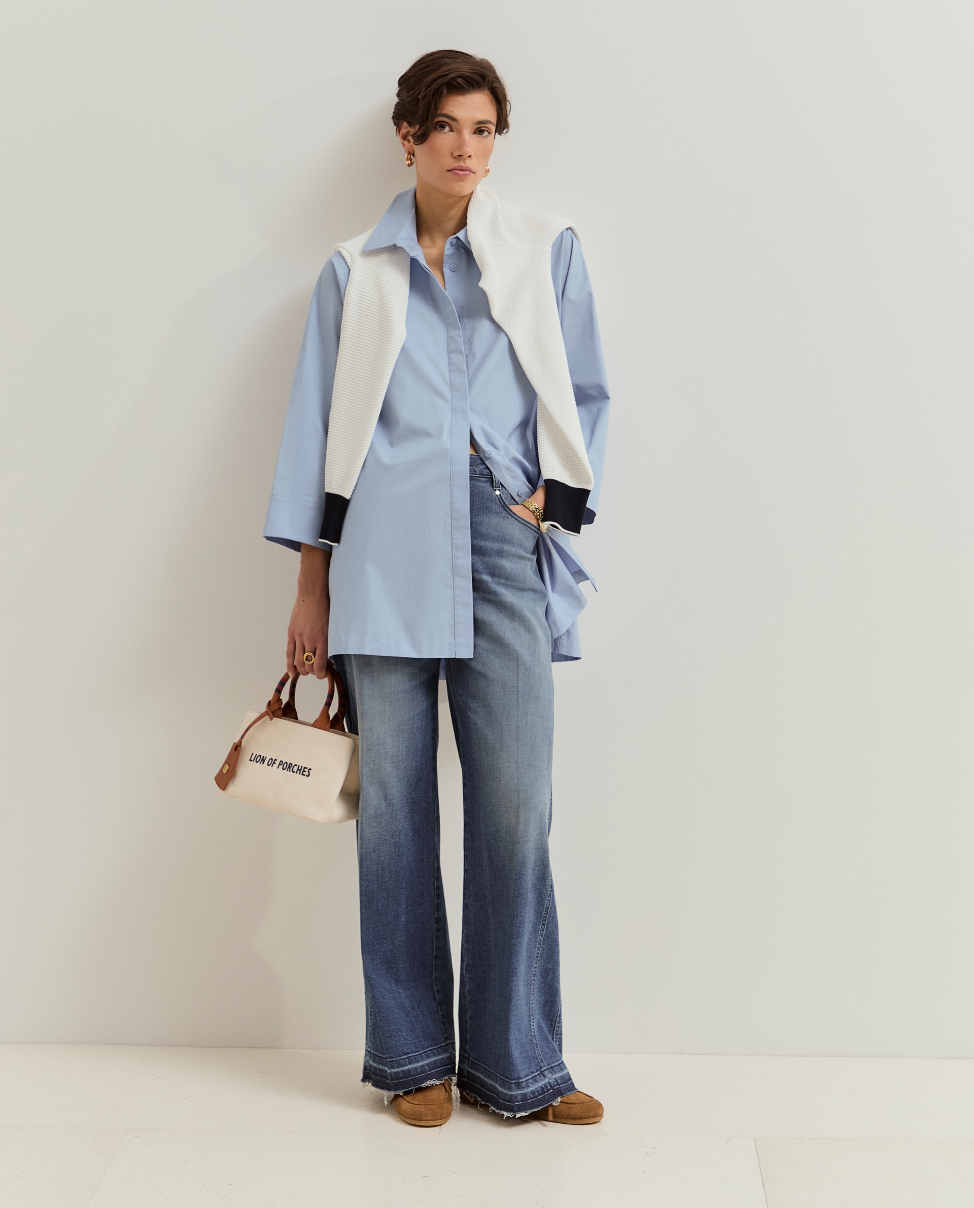 Lion of Porches - Camisa de mujer en algodón oversize.