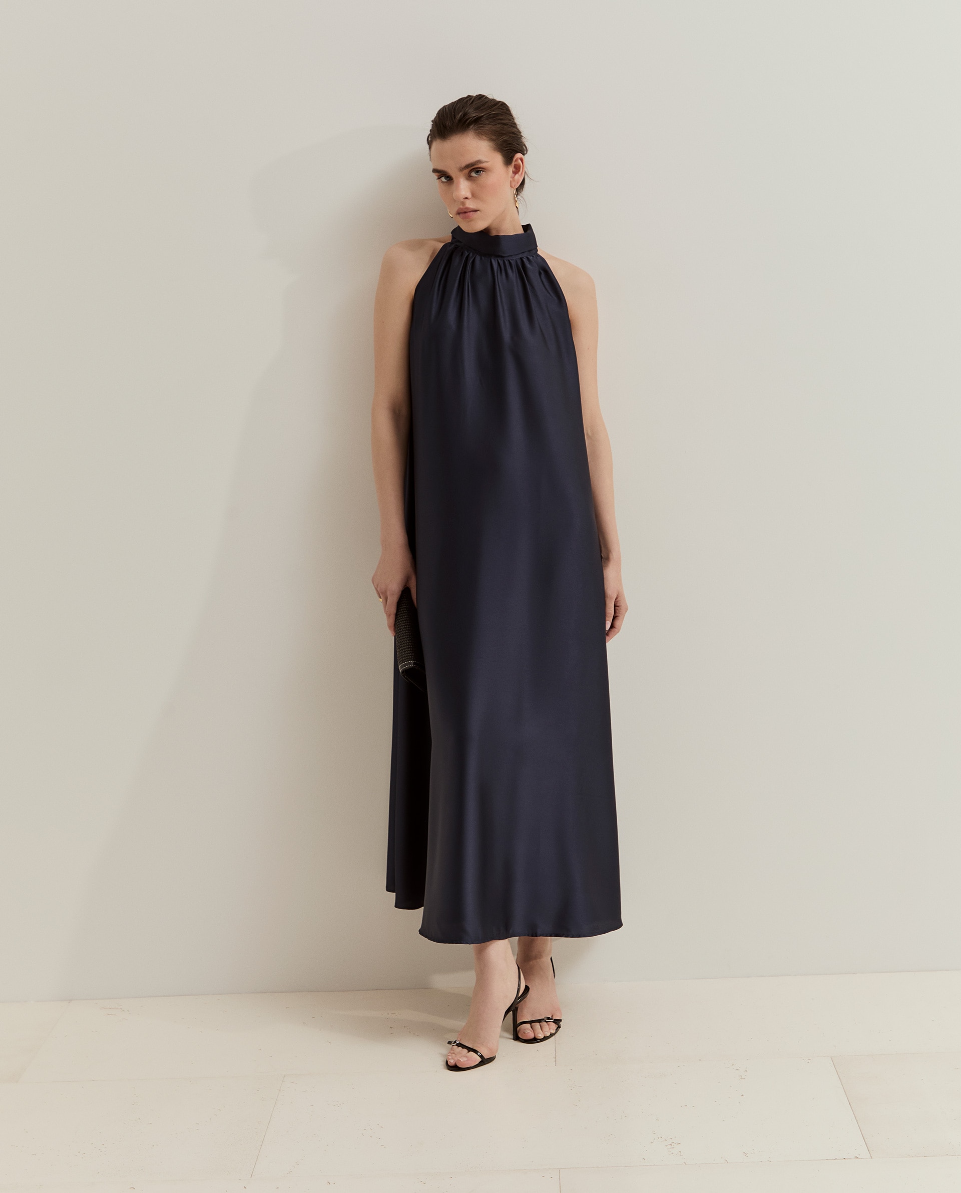 Imagem 0 de Vestido Fluído de Manga Sisa