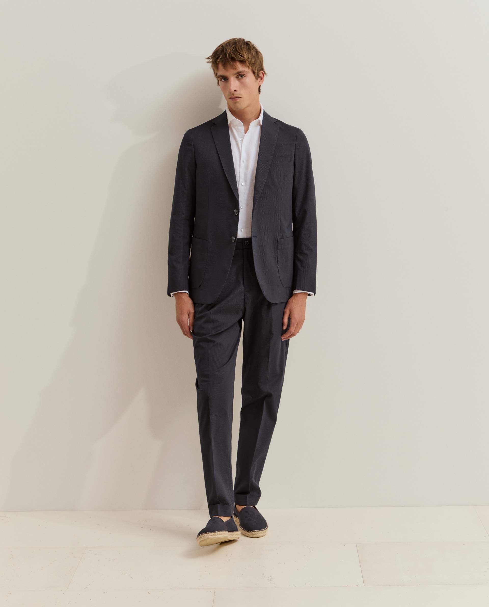 Imagen 0 de Blazer de hombre con corte slim fit en algodón Azul marino