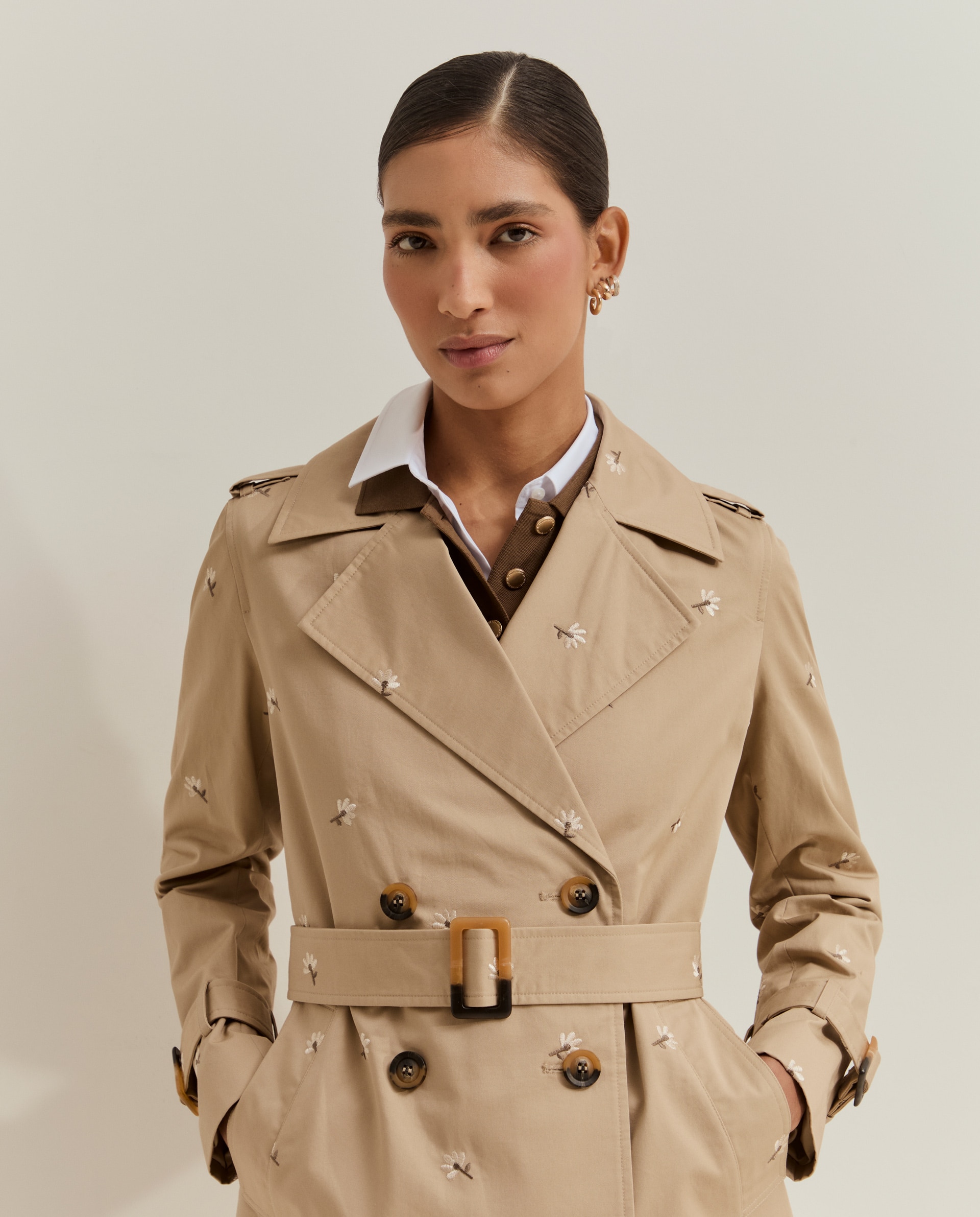Gabardina de mujer bordada con cinturón - Lion of Porches - Beige Beige-2