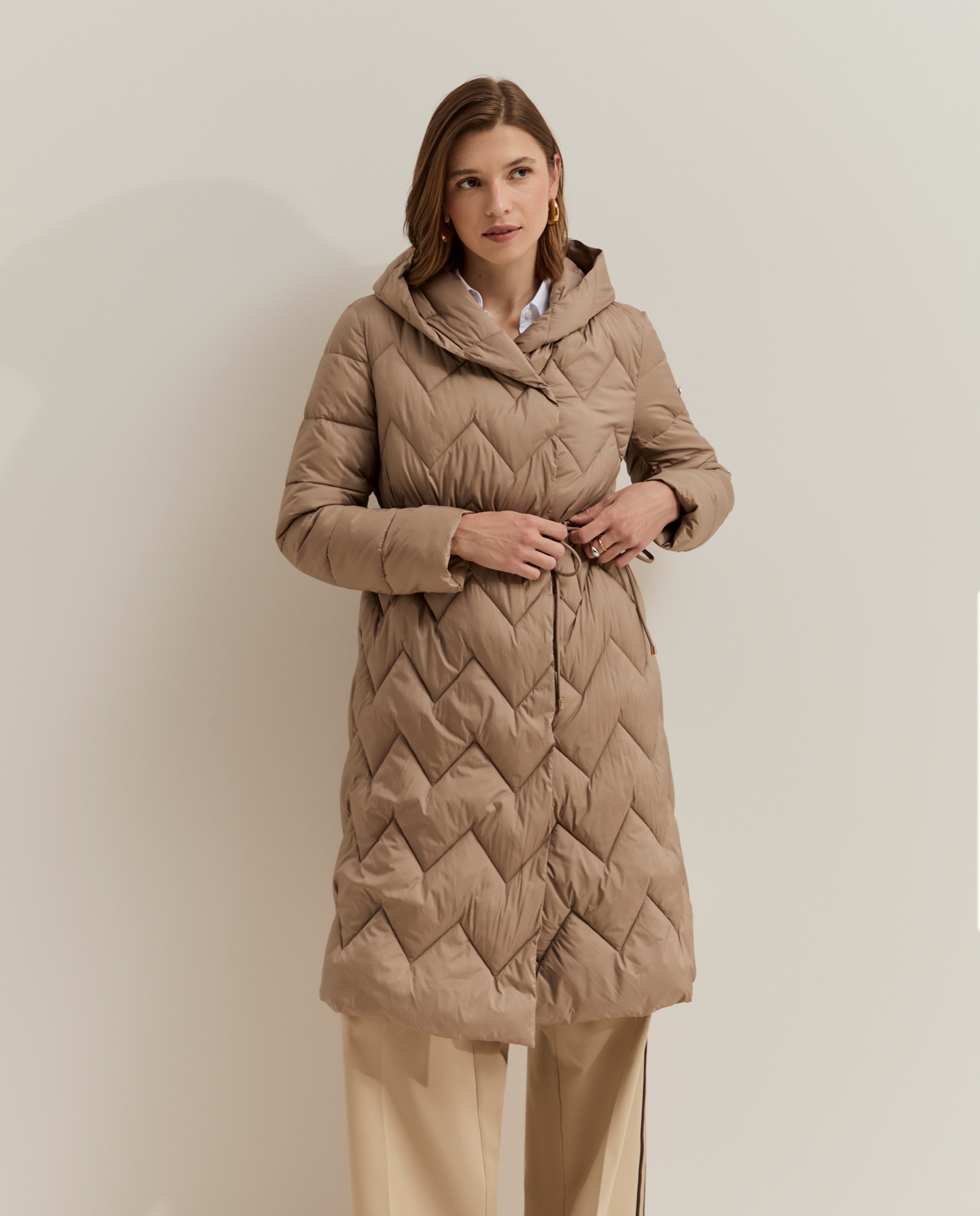 Chaqueta de mujer acolchada con capucha - Lion of Porches - Beige Beige-2