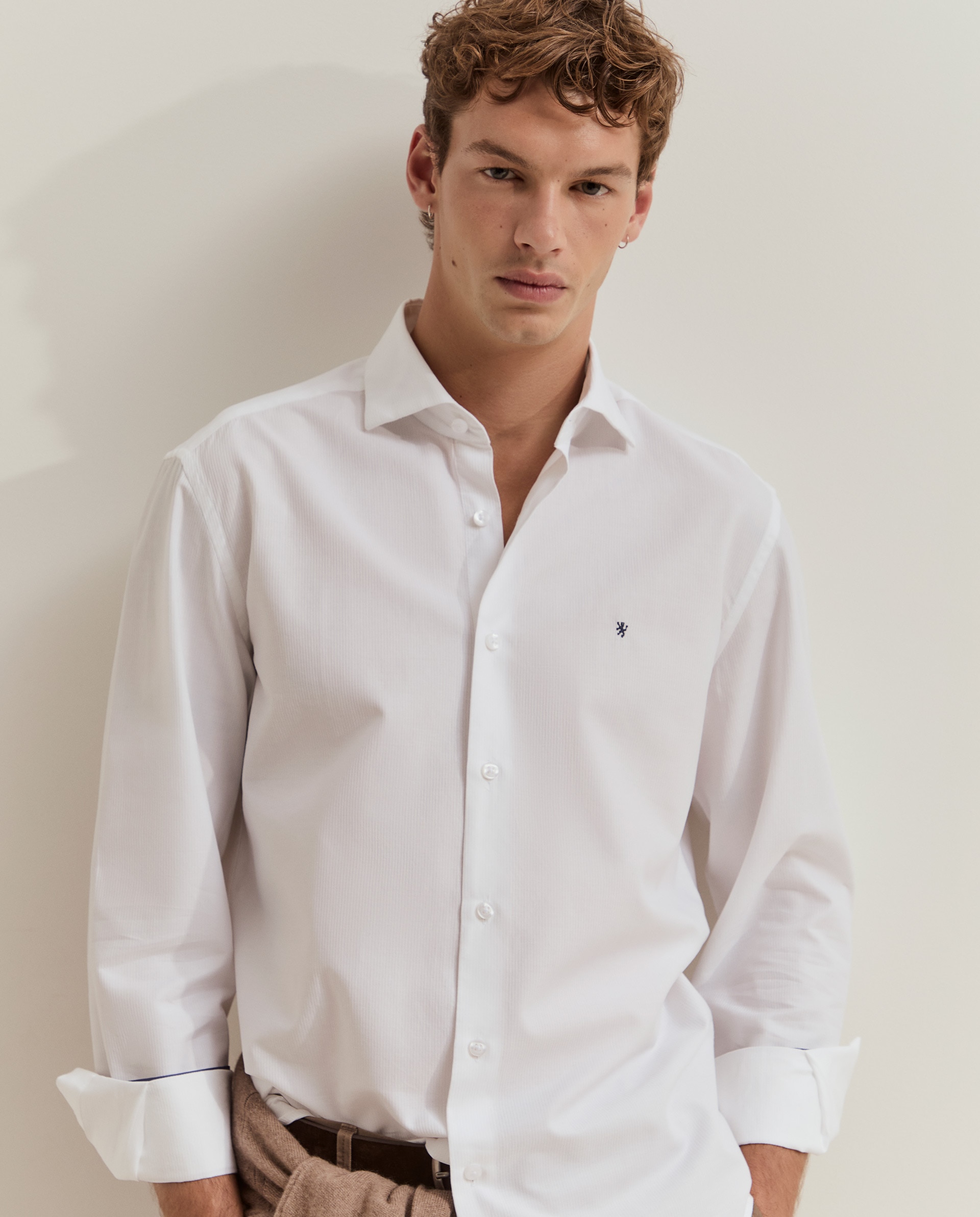Camisa de hombre de algodón de corte ajustado - Lion of Porches - Blanco Blanco-2