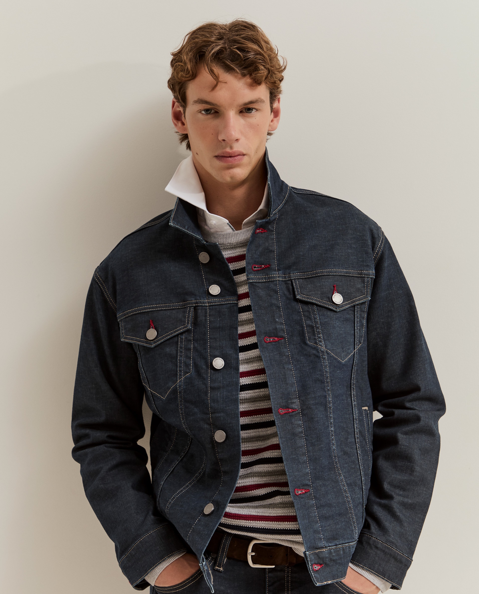 Imagen 4 de Chaqueta de hombre vaquera con bolsillos y botones - Lion of Porches - Azul marino Azul marino