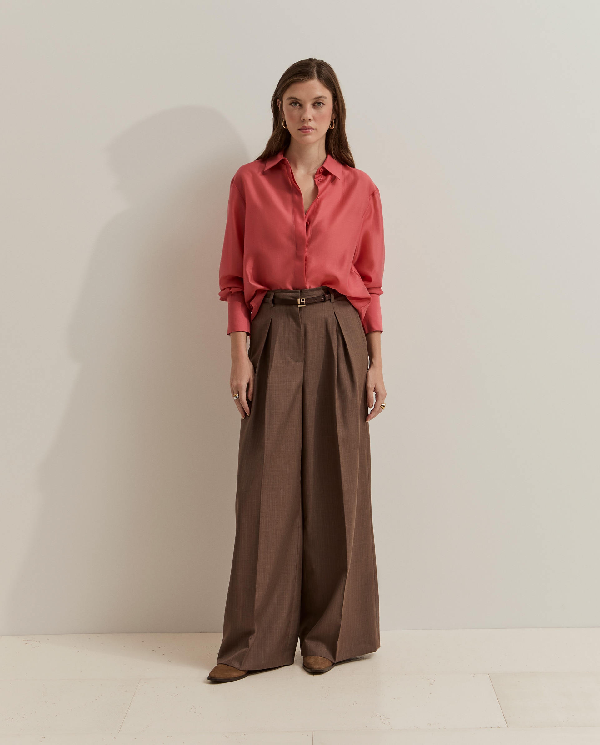 Pantalones de mujer com pierna ancha y pliegues - Lion of Porches - Marrón Marrón-4