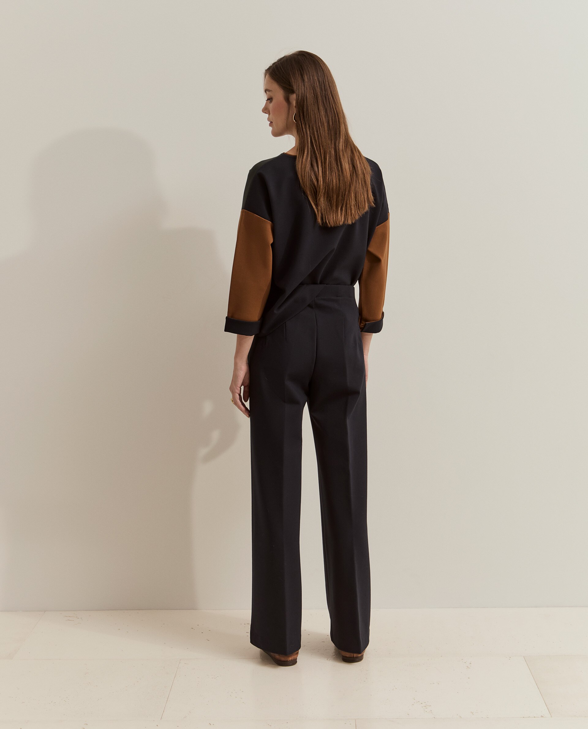 Pantalones de mujer pierna ancha en tejido de punto técnico - Lion of Porches - Azul marino Azul marino-3