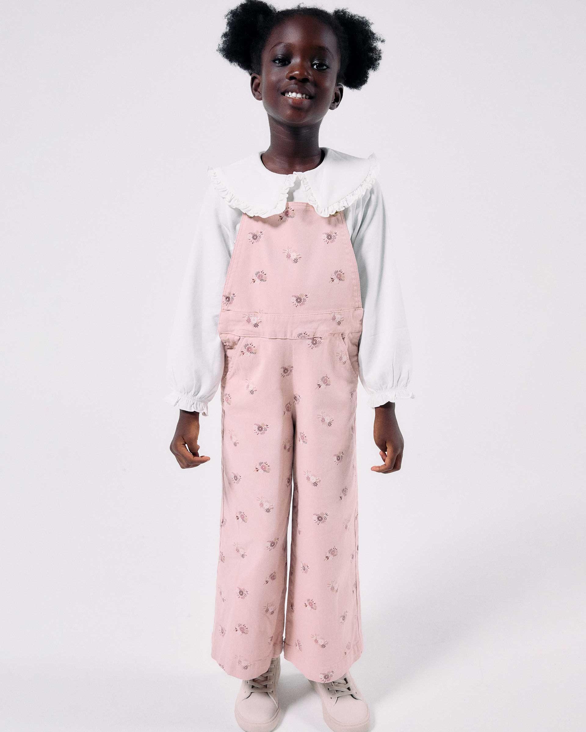 Imagen 0 de Mono de niña de sarga y con motivo floral Rosa