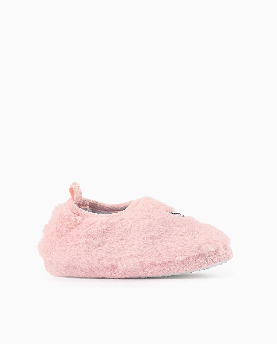 Imagen 1 de Zapatillas de casa cerradas de niña de peluche y con stitch bordado Rosa
