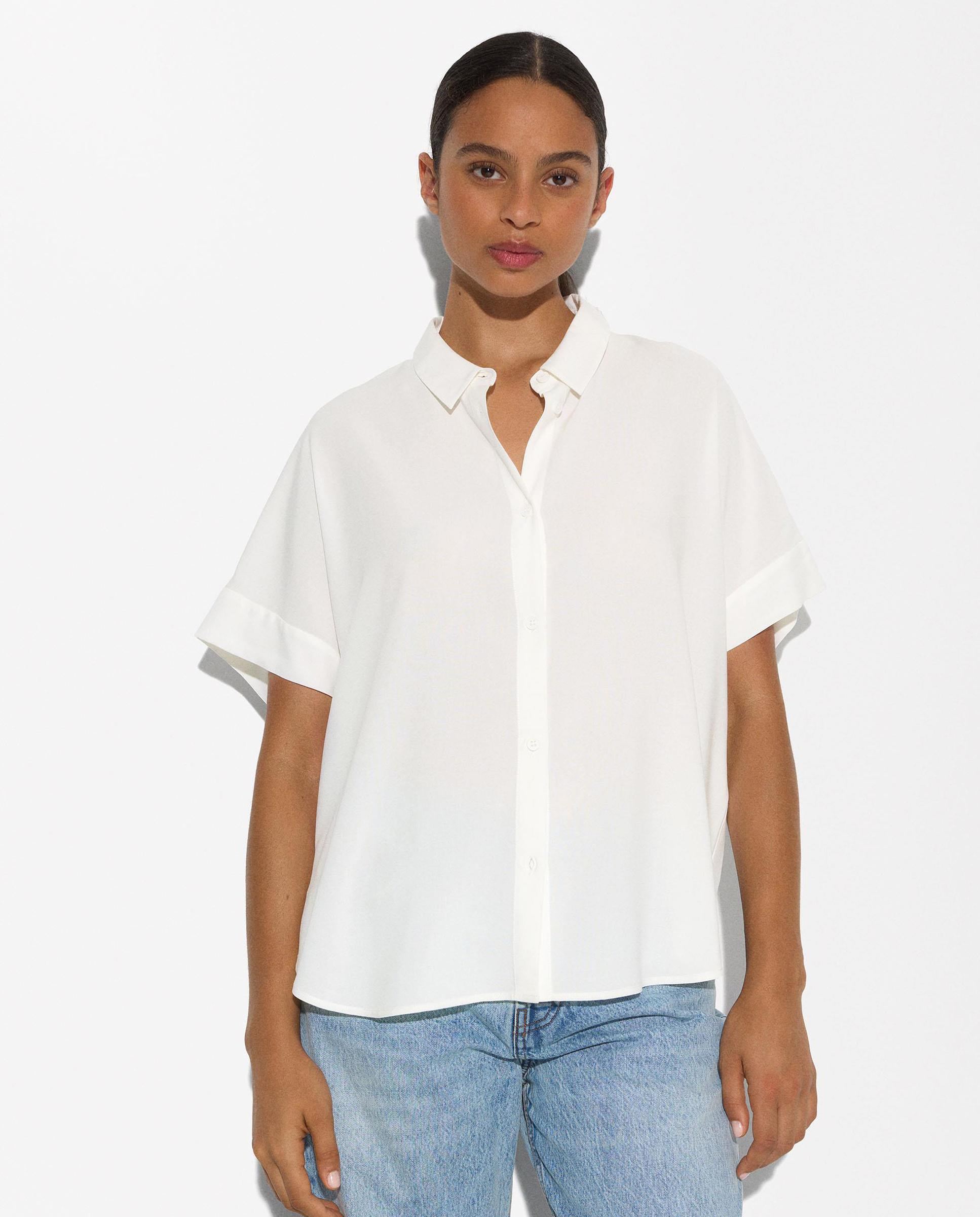 Parfois - Camisa de mujer de manga corta en liso.