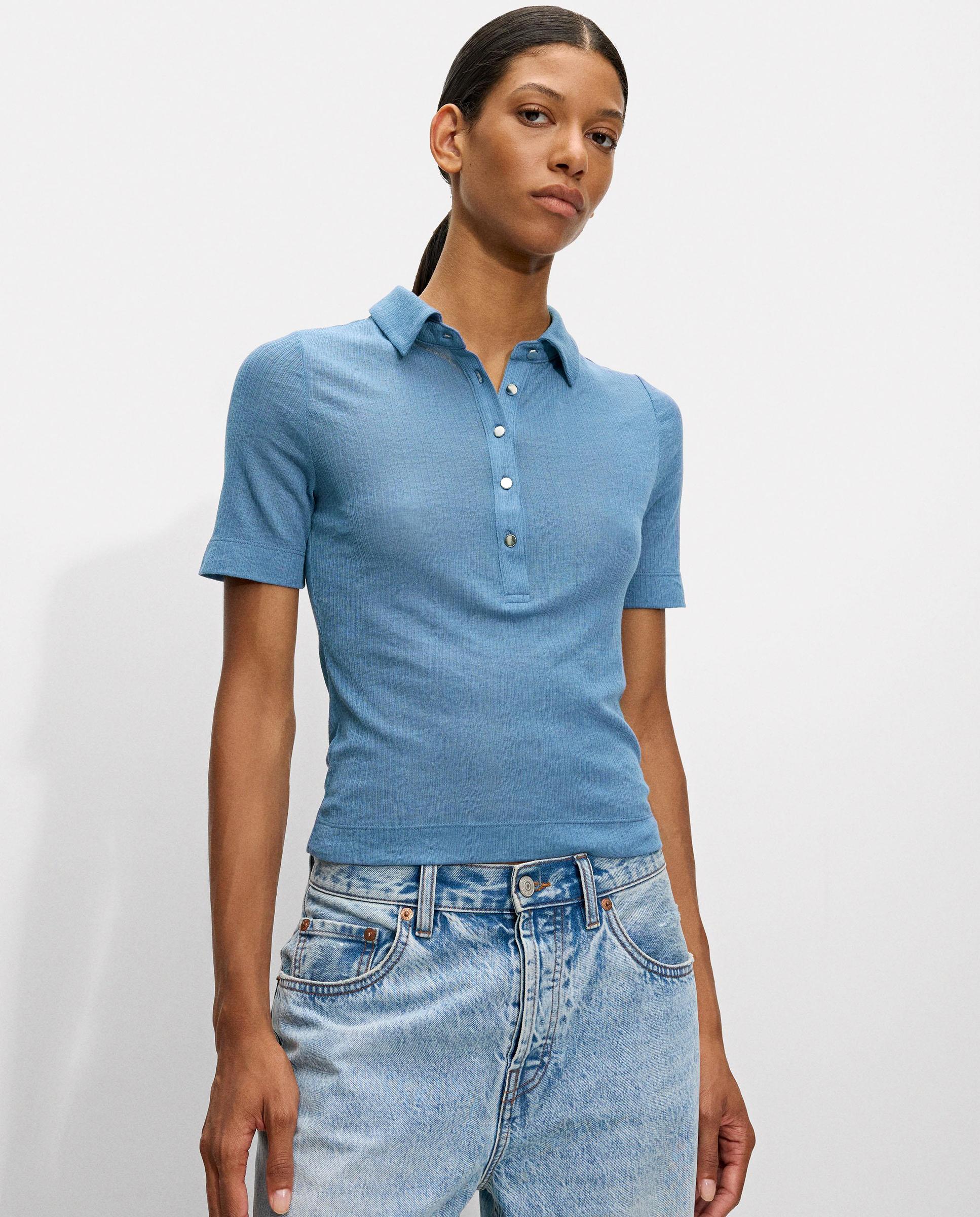 Camiseta de mujer de manga corta con cuello polo