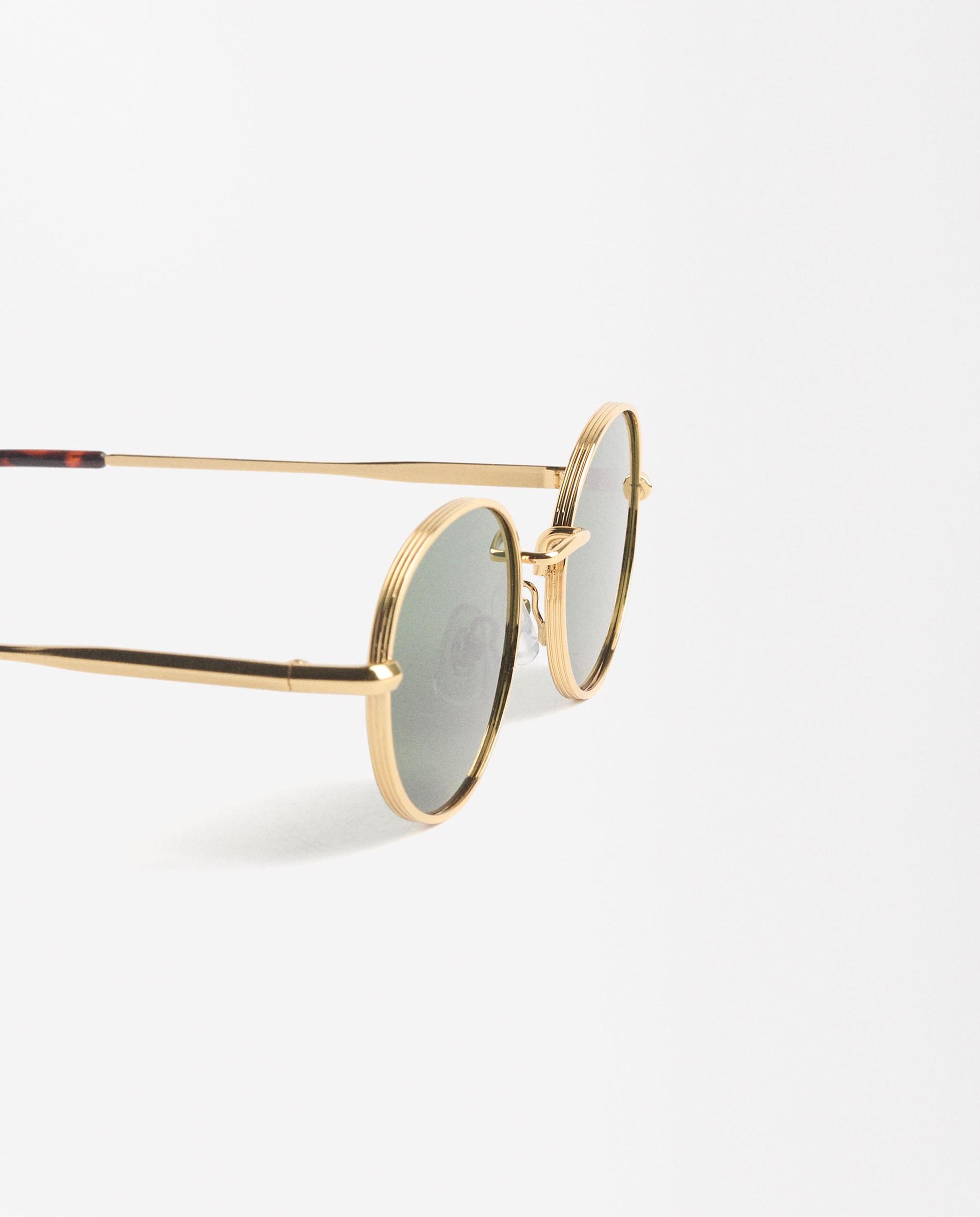 Gafas de sol de mujer con protección uv y forma redonda en dorado - Parfois - Oro Oro-2