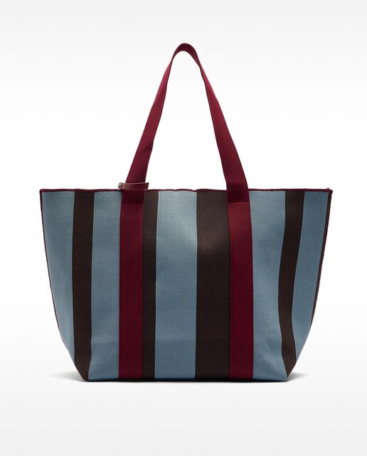 Imagen 0 de Bolso de hombro estilo shopper con neceser extraíble y cierre imantado con estampado de rayas