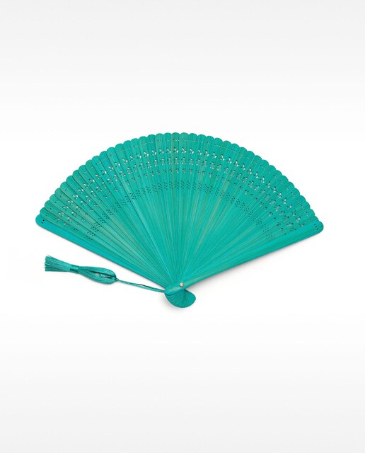 Imagen 0 de Abanico de bambú con perforaciones y borla decorativa