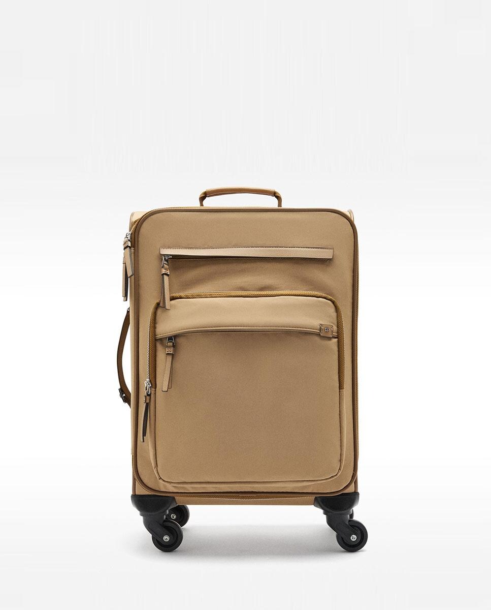 Maleta de cabina blanda con capacidad de 28 L · Parfois · El Corte