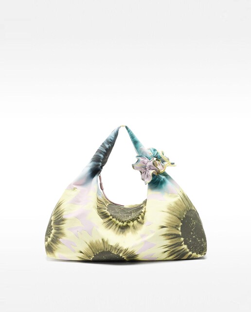 Imagen 0 de Bolso de hombro con cierre de cremallera y estampado floral