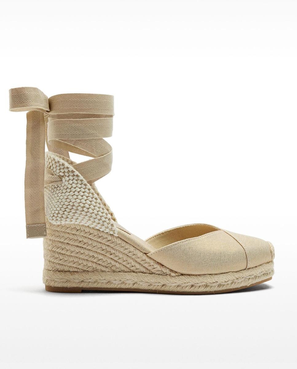 Alpargatas de cuña de mujer con tiras atadas al tobillo en liso