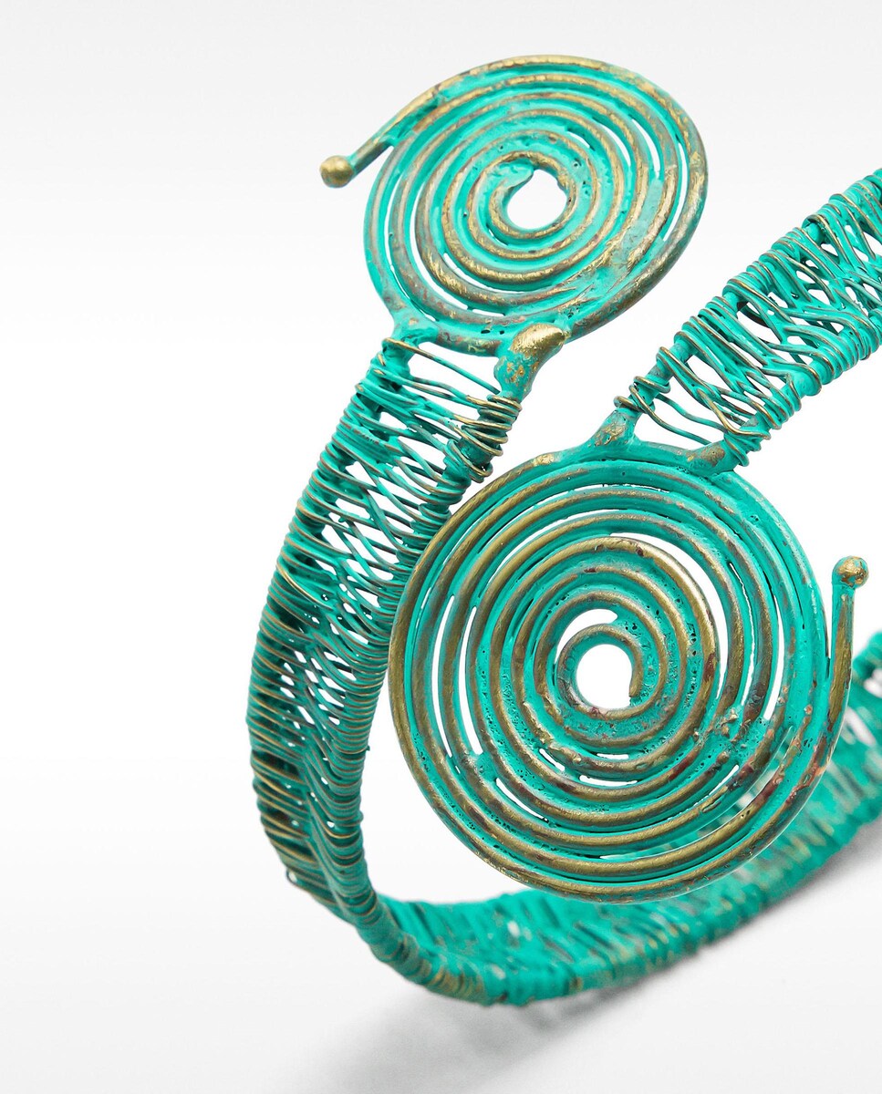 Pulsera de alambre con espirales decorativos Verde-2