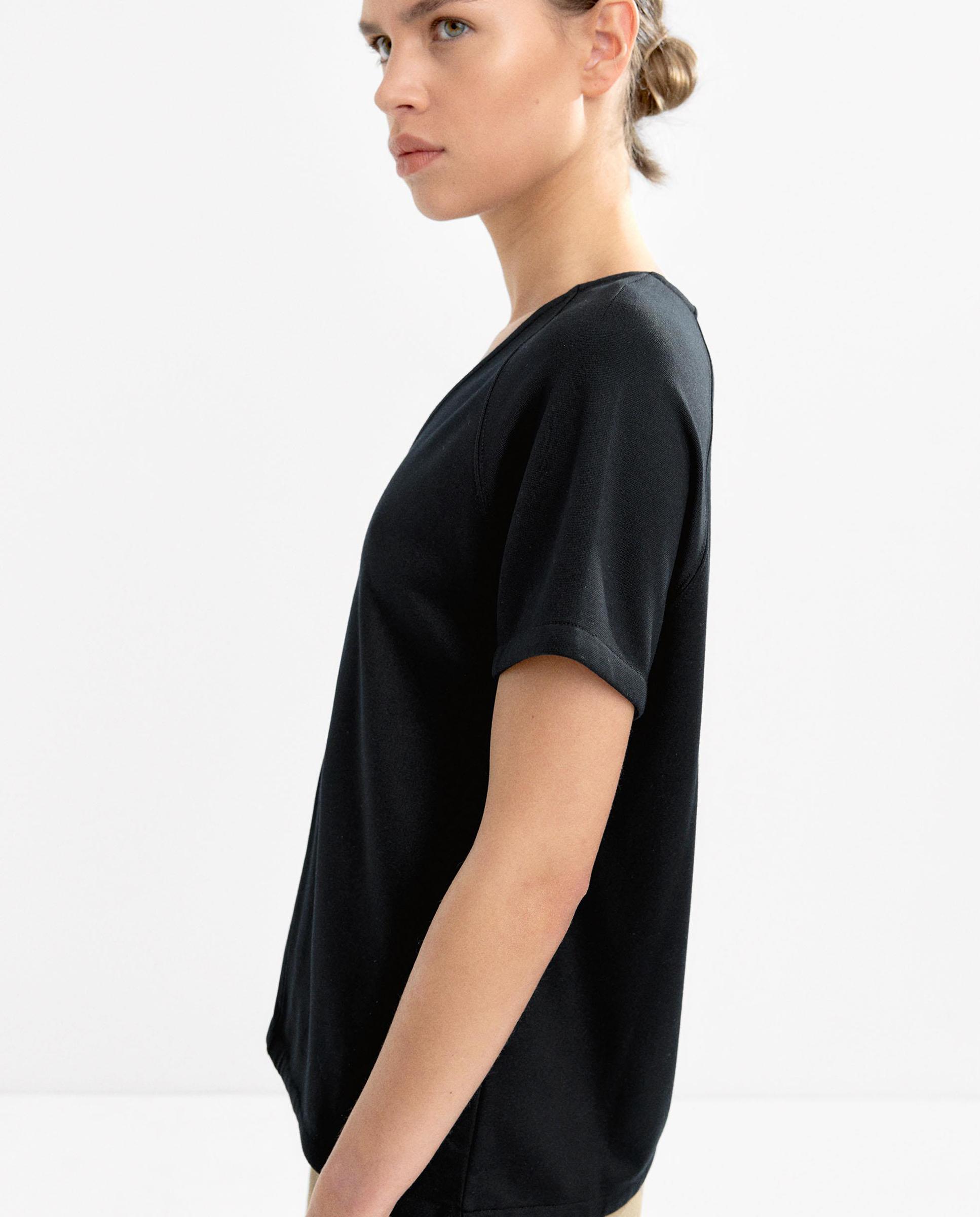 Camiseta de mujer de manga corta con cuello pico - Parfois - Negro Negro-3