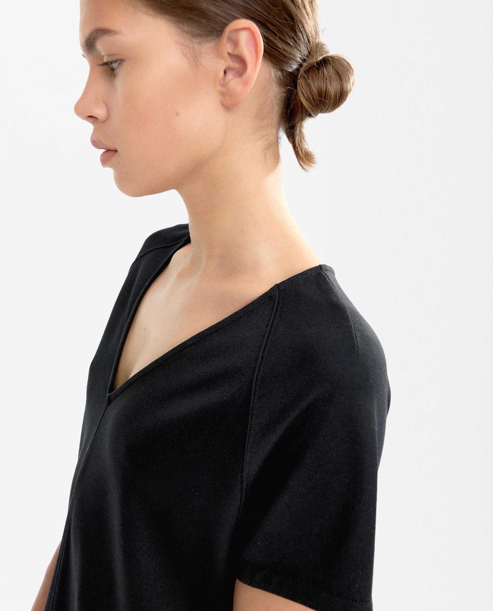 Camiseta de mujer de manga corta con cuello pico - Parfois - Negro Negro-5