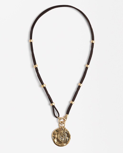 Imagen 0 de Collar con cordón de piel con medalla decorativa