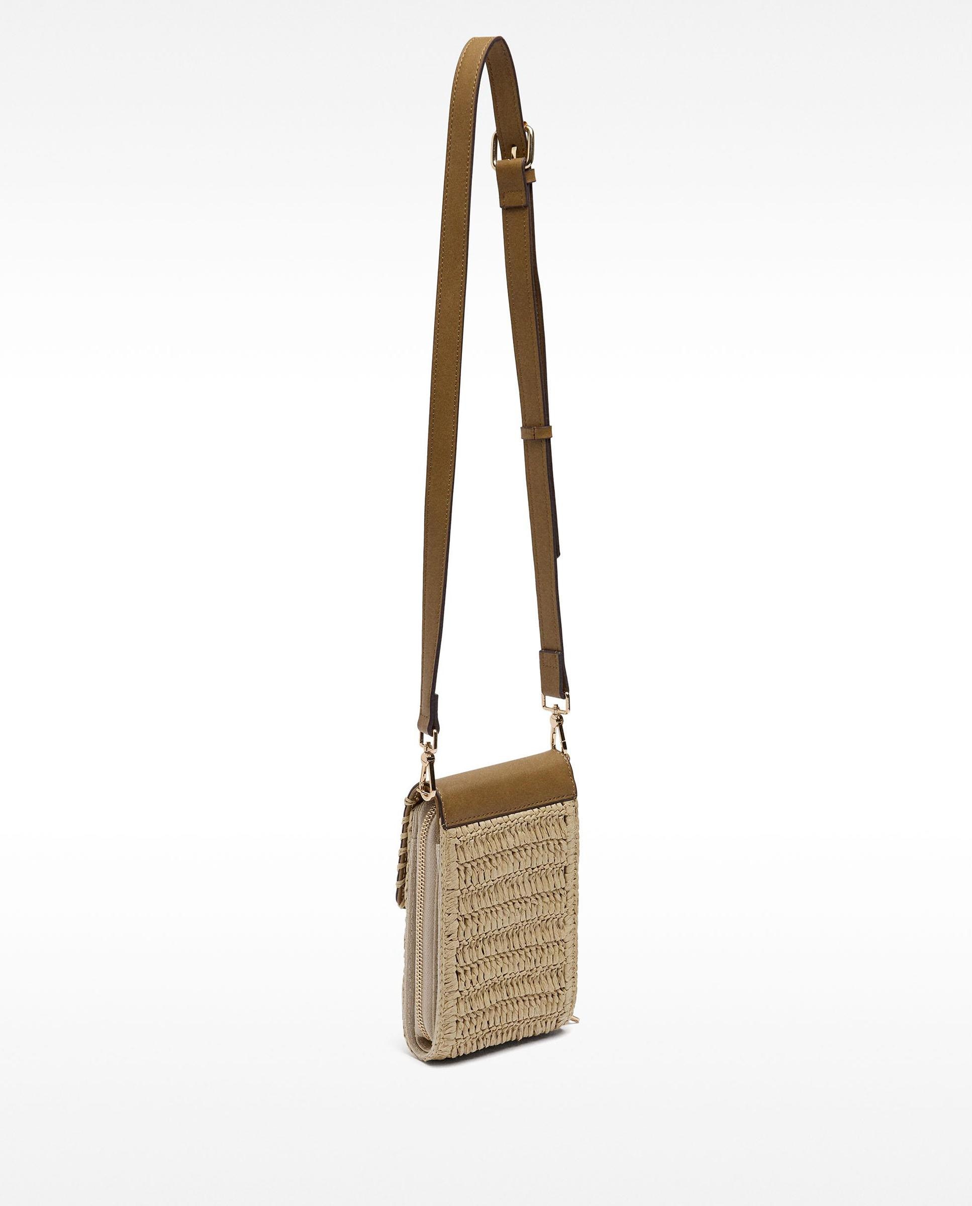 Bolso para móvil convertible a bandolera efecto rafia con cierre de cremallera en liso - Parfois - Camel Camel-2