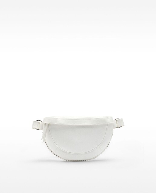 Imagen 0 de Riñonera de mujer con varios compartimentos y tachuelas en liso