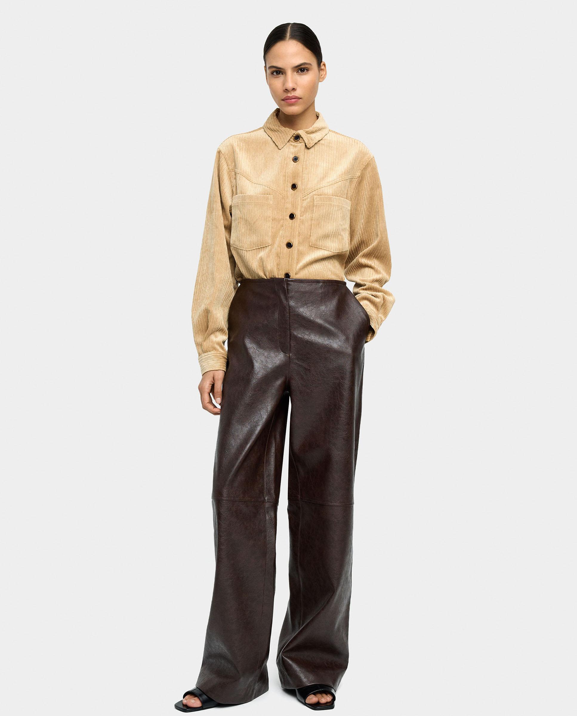 Parfois - Pantalón recto de mujer efecto piel craquelada con bolsillos laterales.