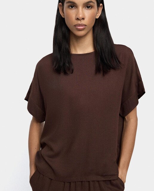 Imagen 0 de Camiseta de mujer 100% viscosa de manga corta en liso