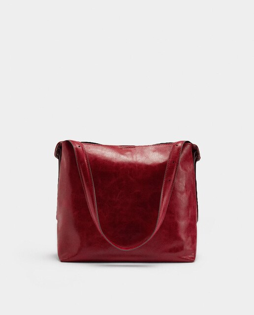 Imagen 0 de Bolso de hombro efecto craquelado con cierre imantado en liso