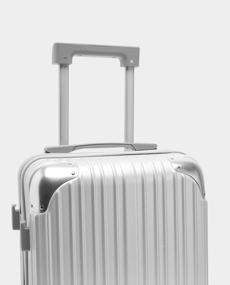 Maleta de cabina rígida con capacidad de 15 L · Parfois · El Corte