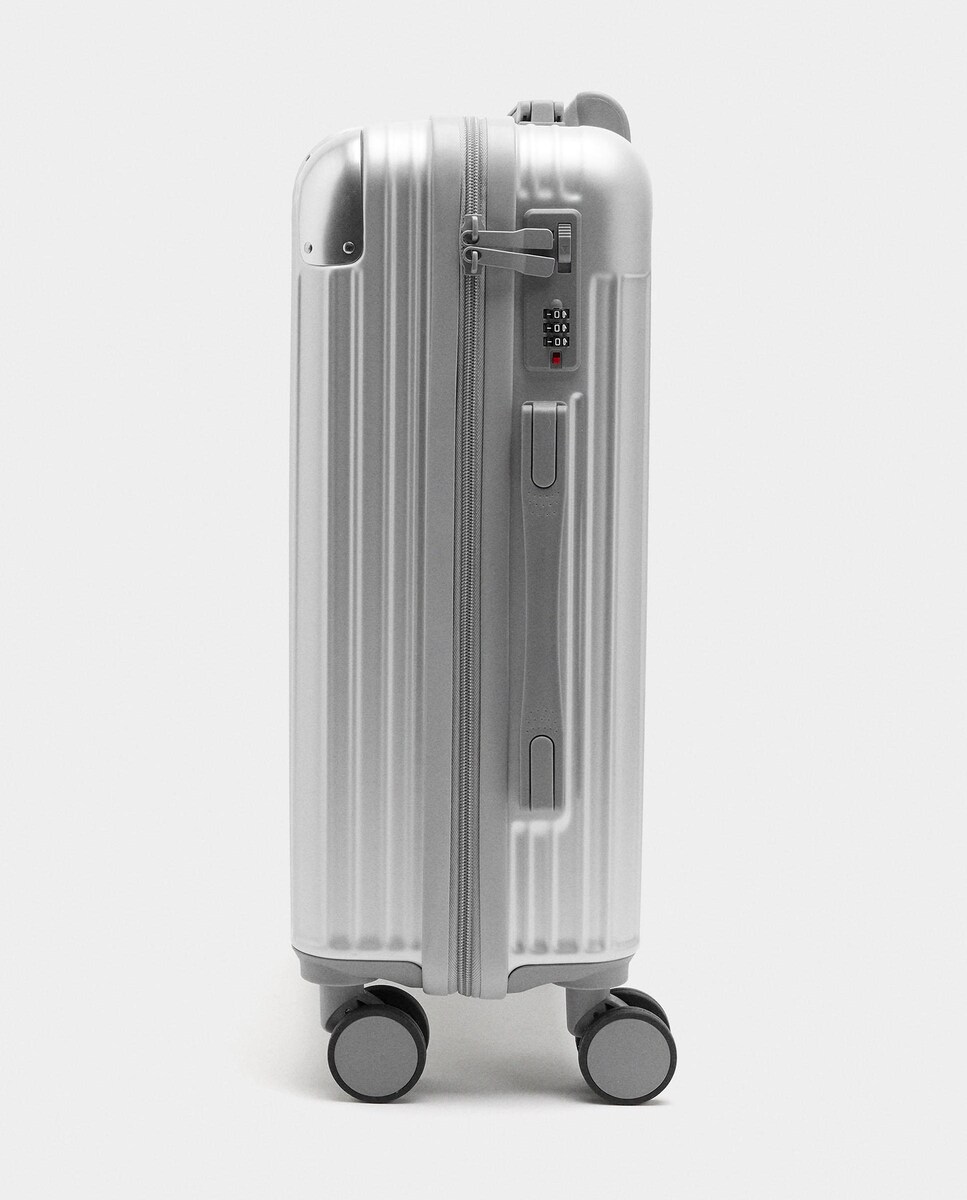 Maleta de cabina rígida con capacidad de 20 L · Parfois · El Corte
