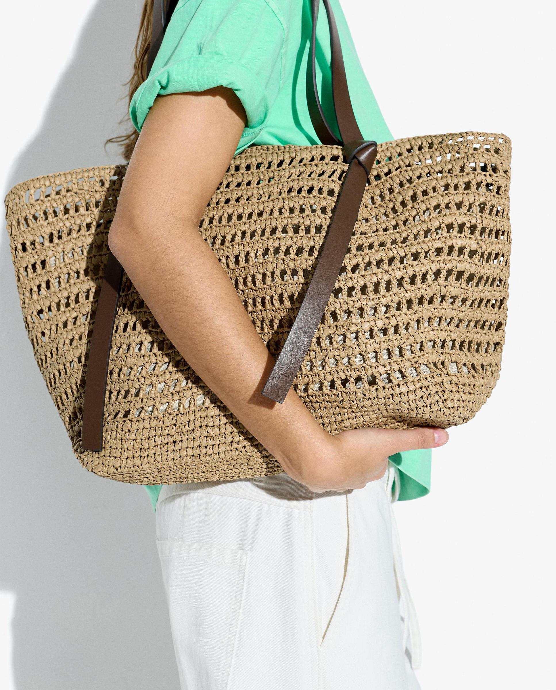 Shopper grande trenzado con neceser extraíble en liso - Parfois - Natural Natural-2