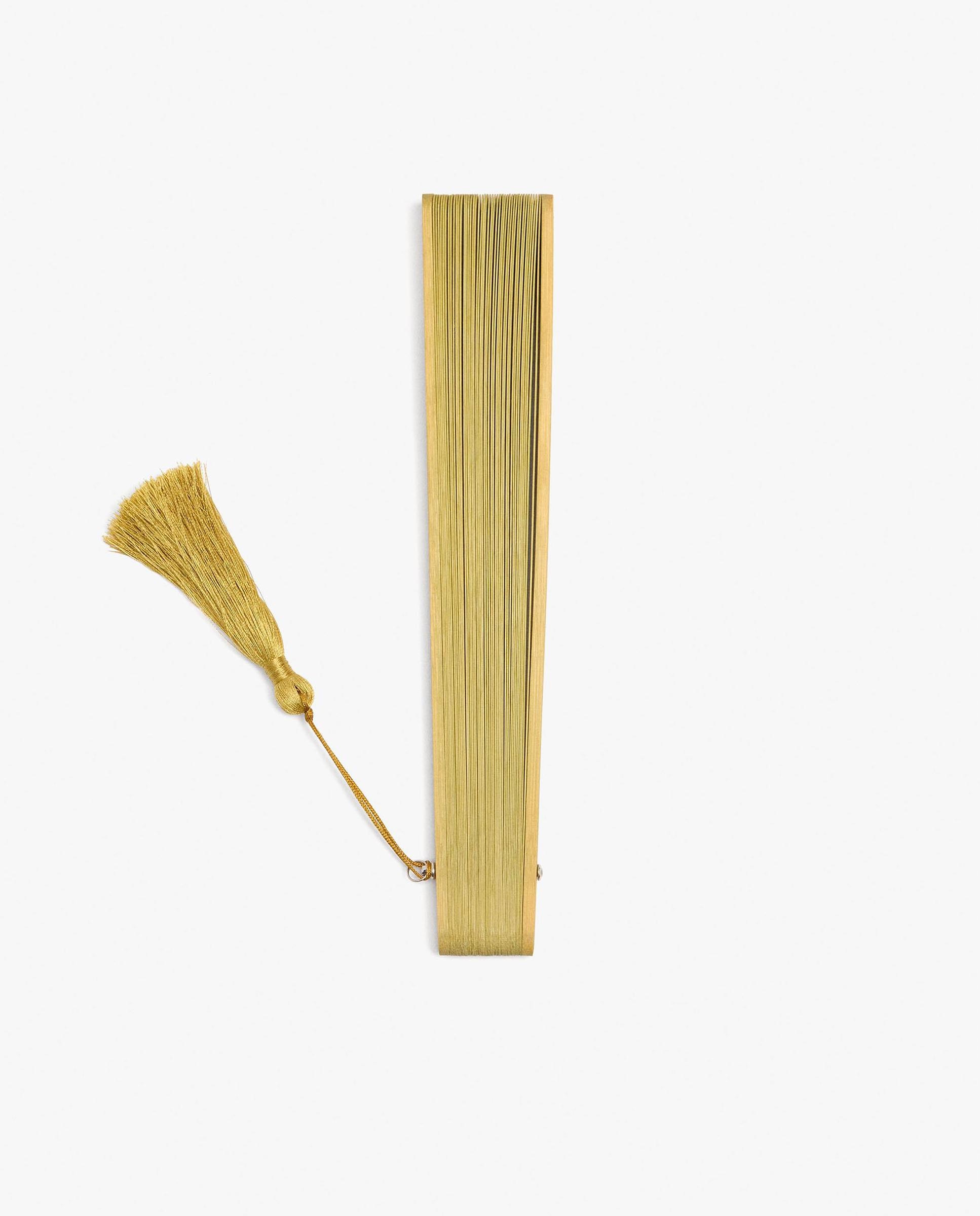 Abanico de bambú con perforaciones en liso - Parfois - Amarillo Amarillo-2