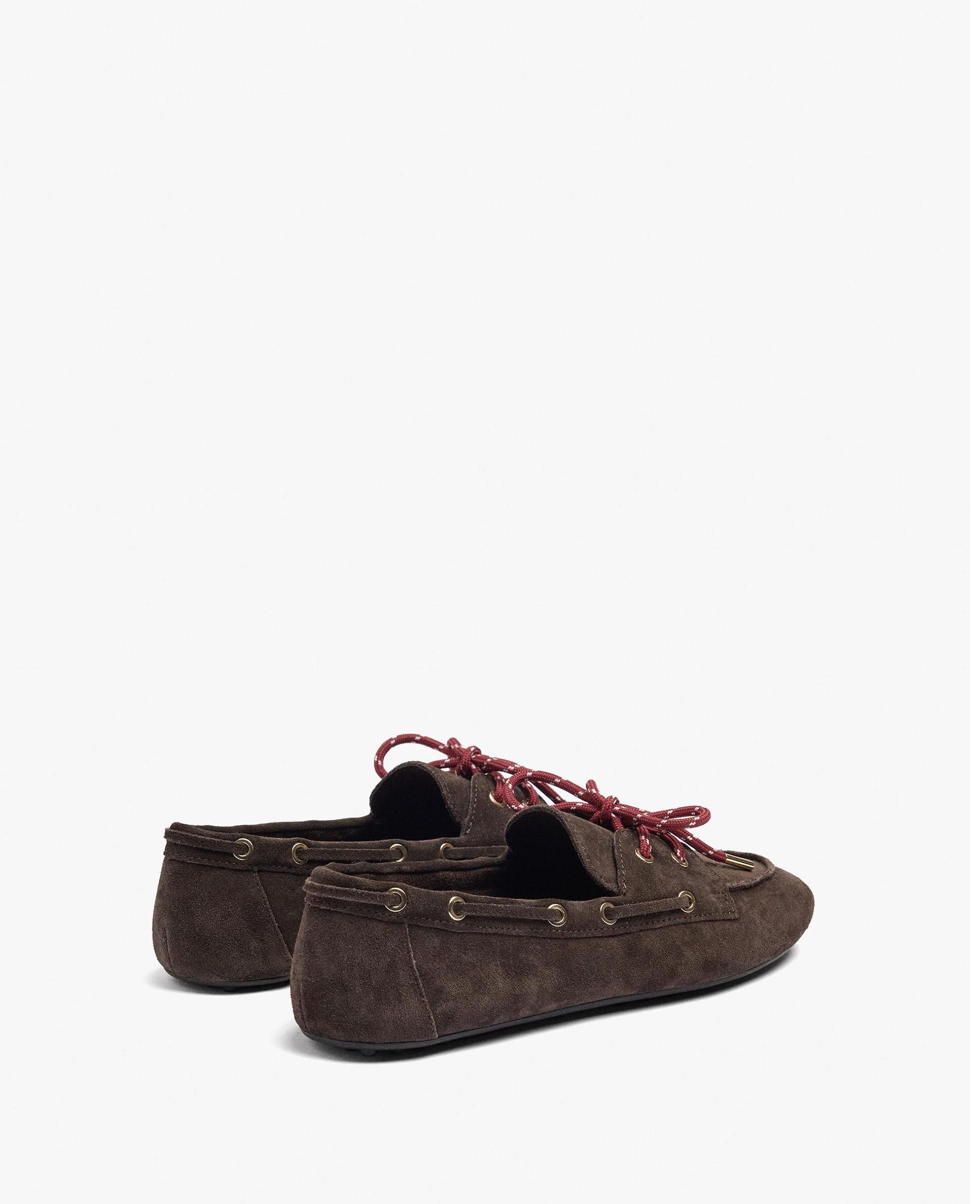 Imagen 4 de Mocasines planos de mujer de piel con lazada decorativa en liso - Parfois - Marrón oscuro Marrón oscuro