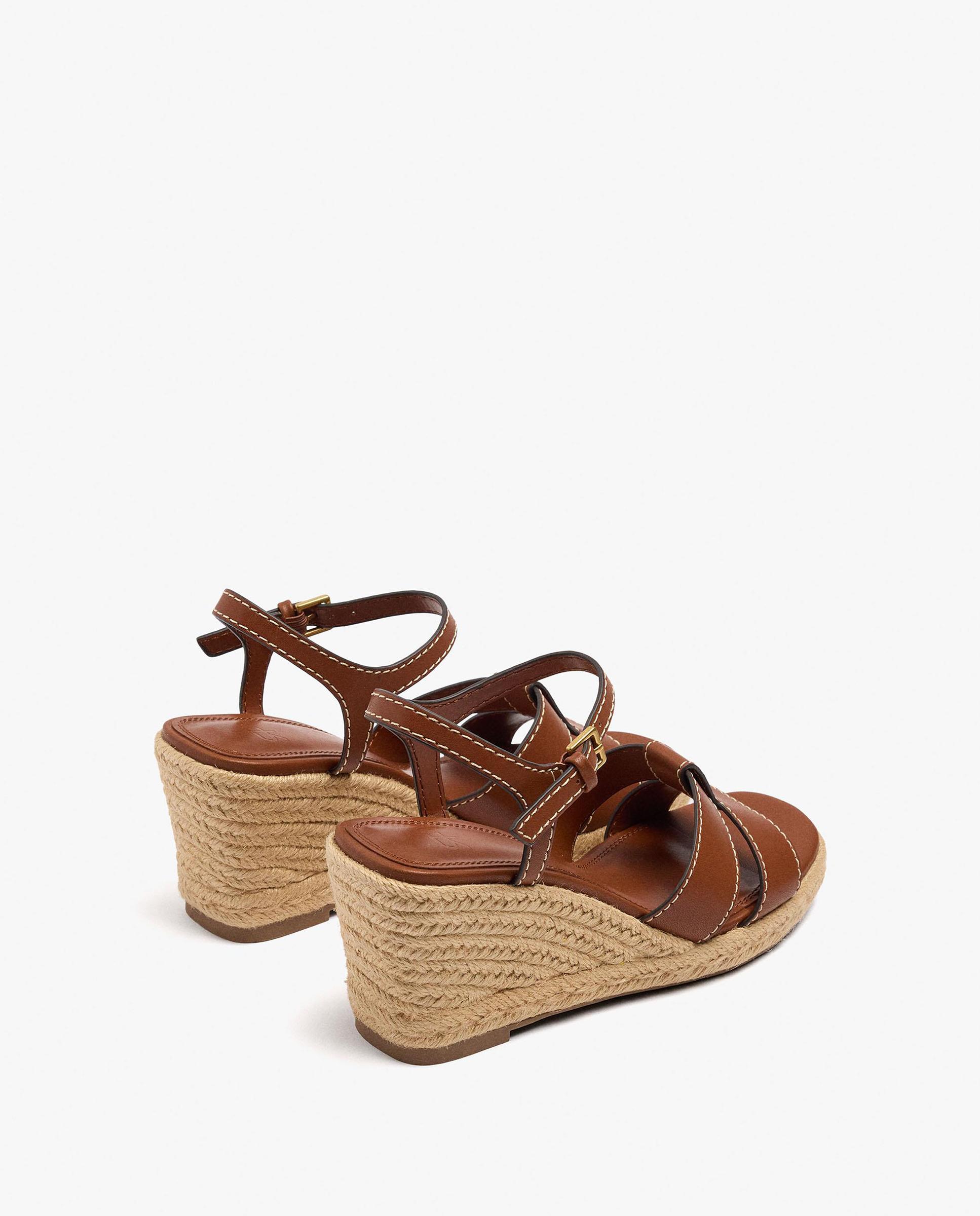 Sandalias de cuña de mujer con cierre de hebilla en liso - Parfois - Camel Camel-4