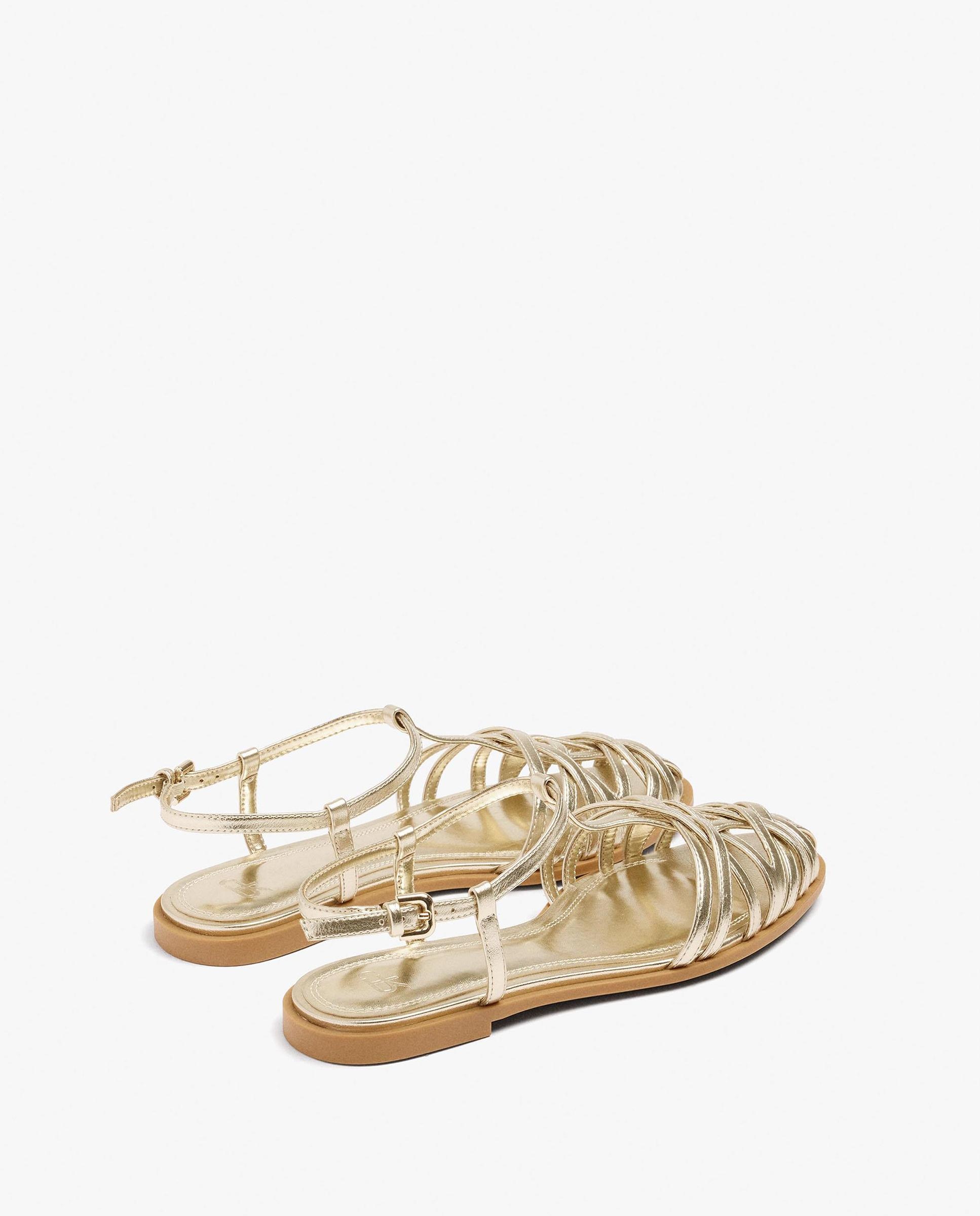 Sandalias planas de mujer estilo cangrejeras con cierre de hebilla - Parfois - Oro Oro-4