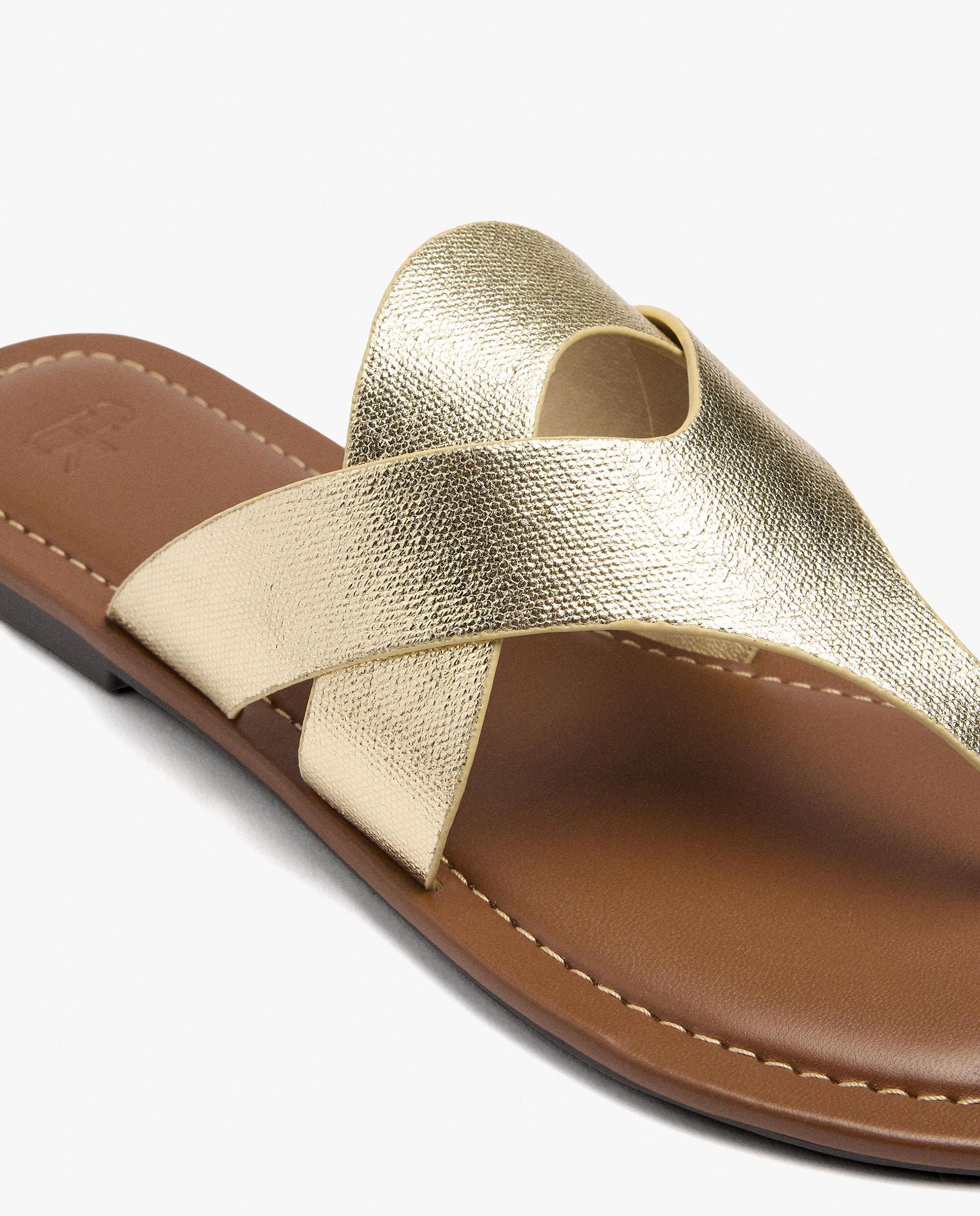 Sandalias de dedo de mujer con tiras cruzadas en liso - Parfois - Oro Oro-5