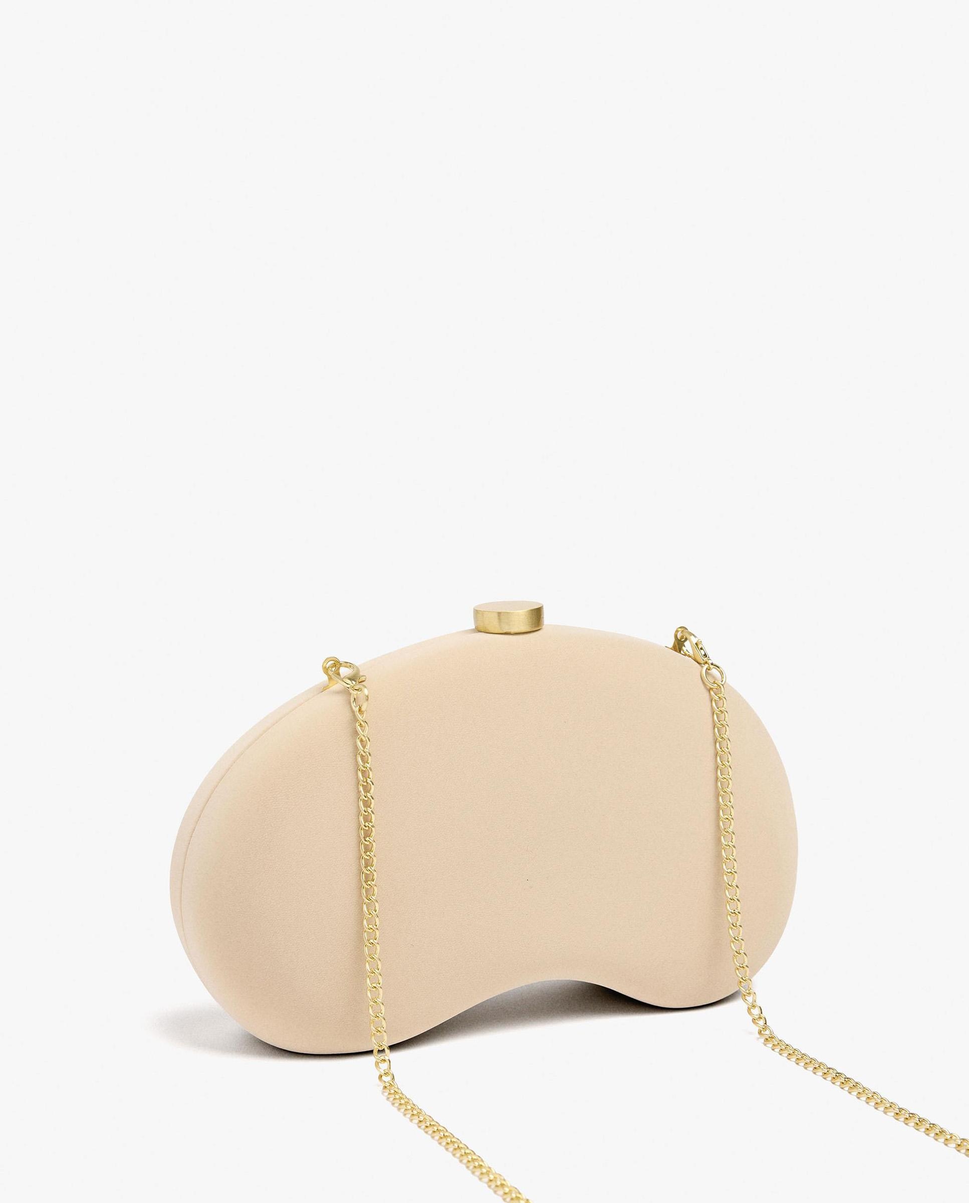 Imagen 2 de Bolso de fiesta estilo clutch convertible a bandolera con cierre de botón en liso - Parfois - Crudo Crudo