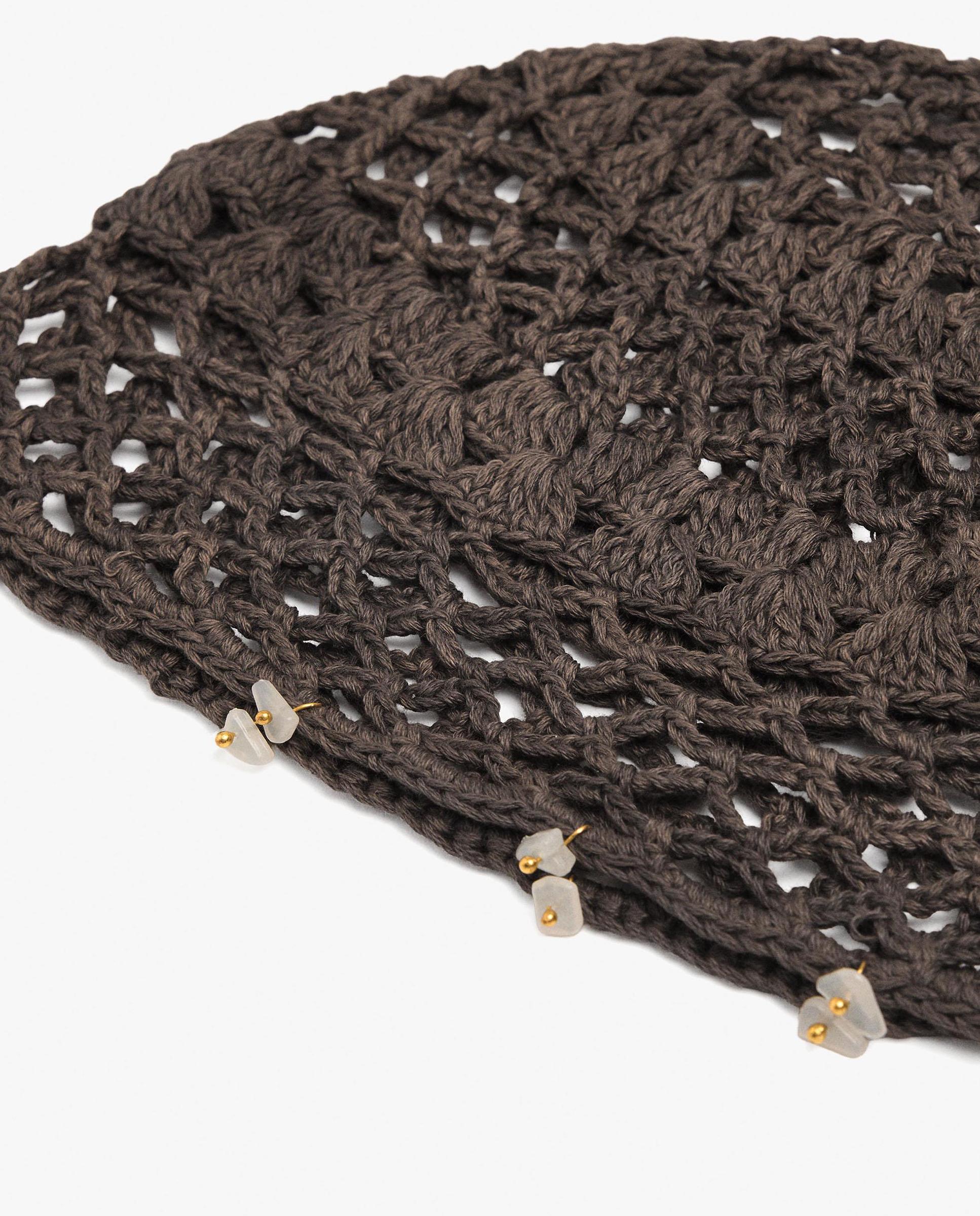 Gorro de mujer de crochet con cuentas decorativas - Parfois - Marrón oscuro Marrón oscuro-3