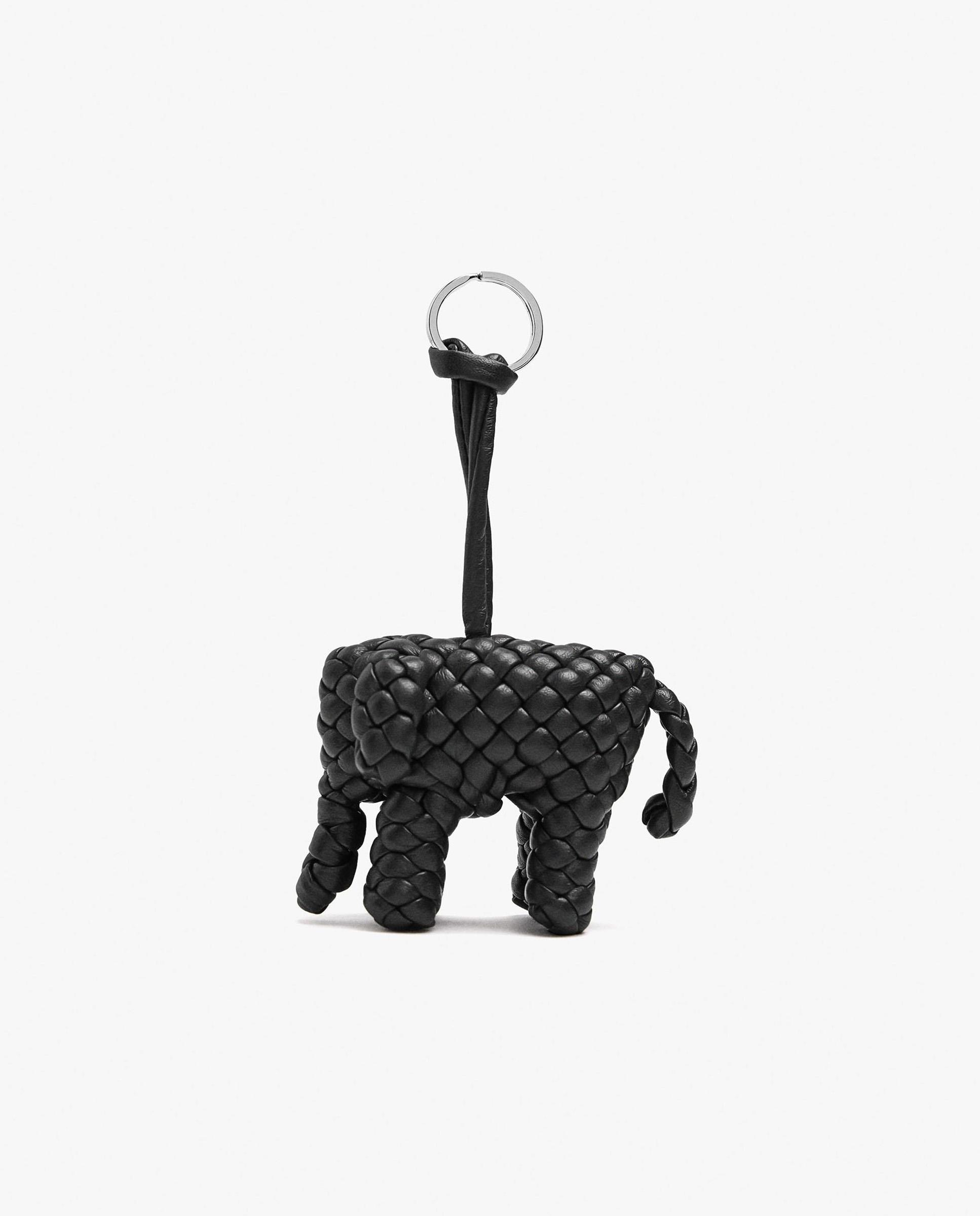 Llavero con charm de elefante en liso - Parfois - Negro Negro-1