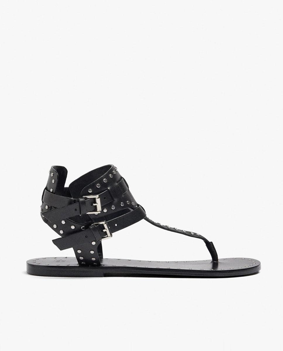 Sandalias de dedo de mujer de piel con tira ancha y tachuelas decorativas - Parfois - Negro Negro-1
