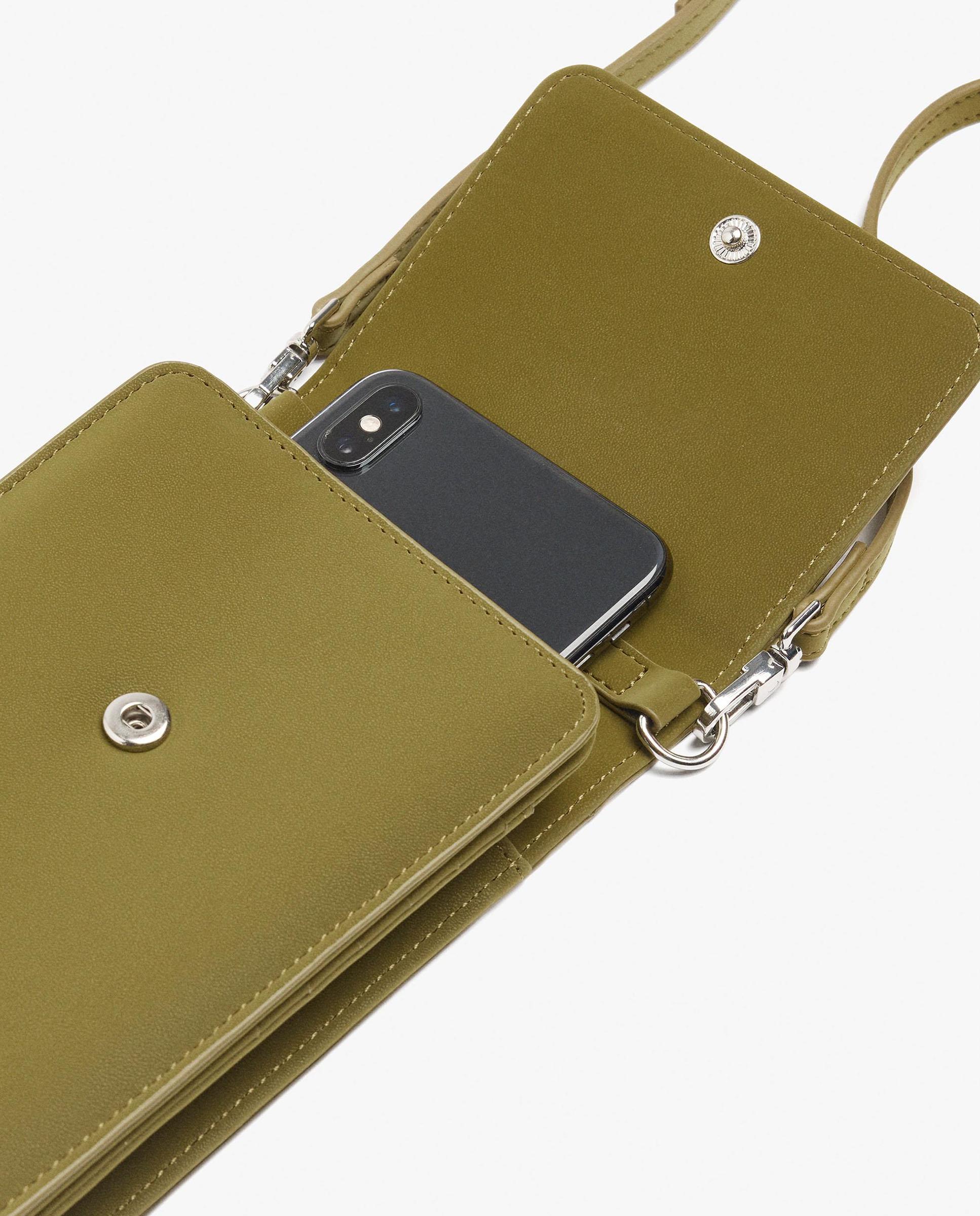 Bolso para móvil convertible a bandolera con cierre de botón en liso - Parfois - Kaki Kaki-3