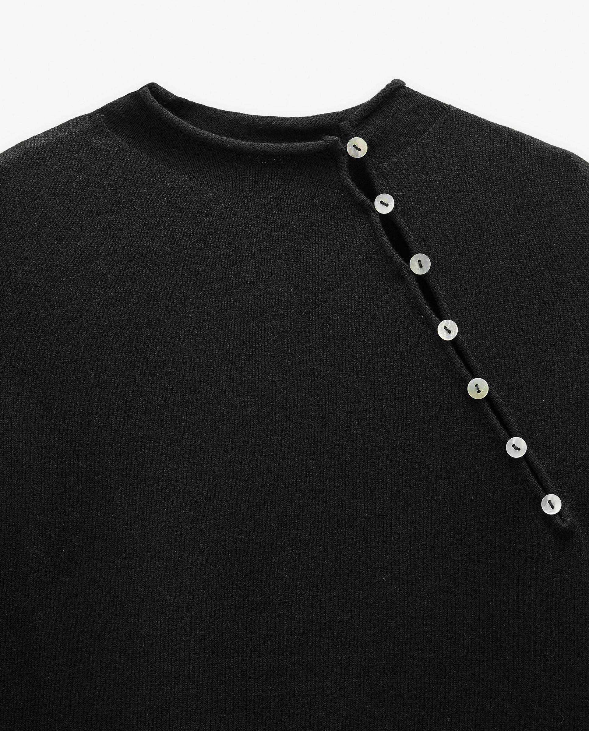 Jersey de mujer de punto con cuello alto y detalle de botones - Parfois - Negro Negro-8