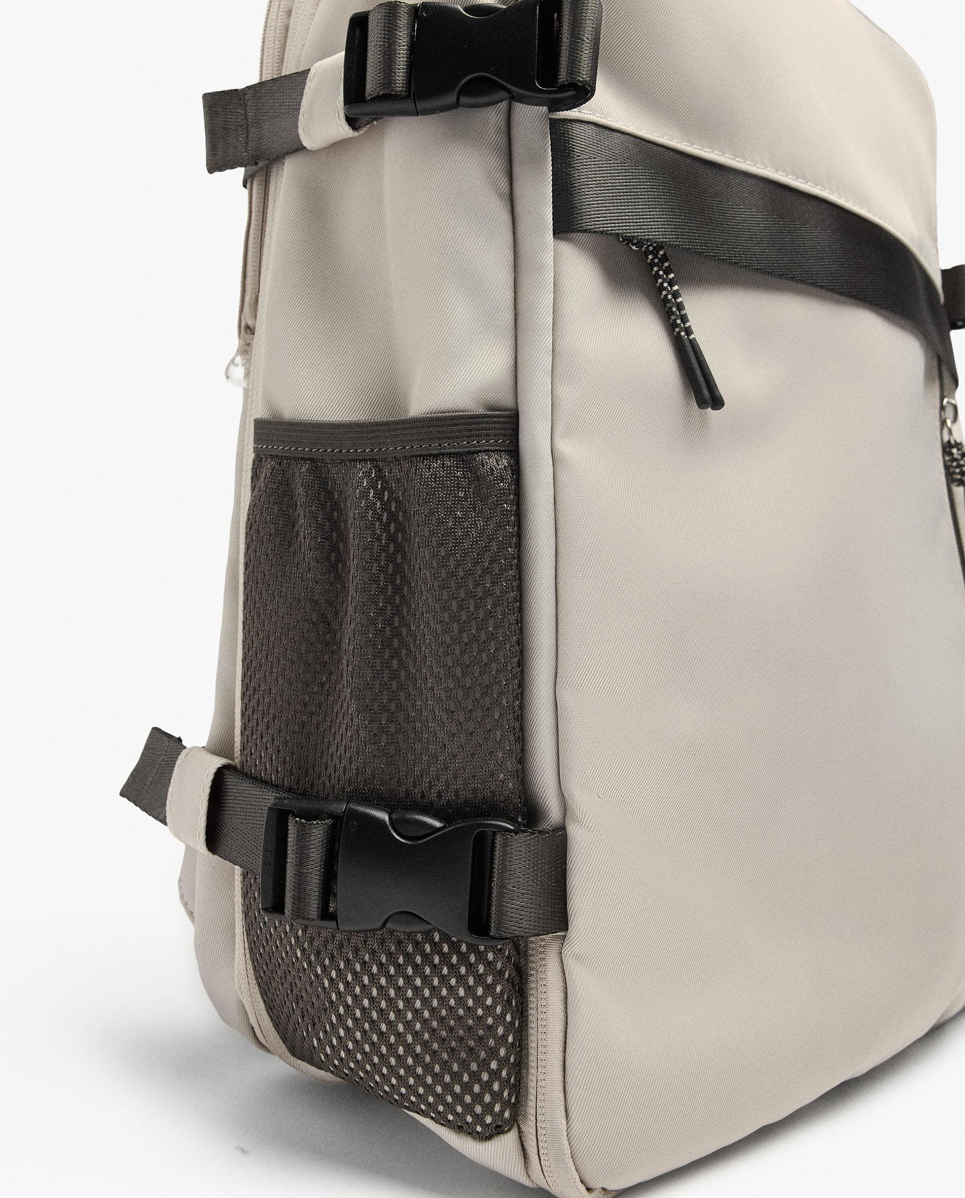 Mochila de mujer extensible con varios compartimentos y cierre de cremallera - Parfois - Crudo Crudo-3