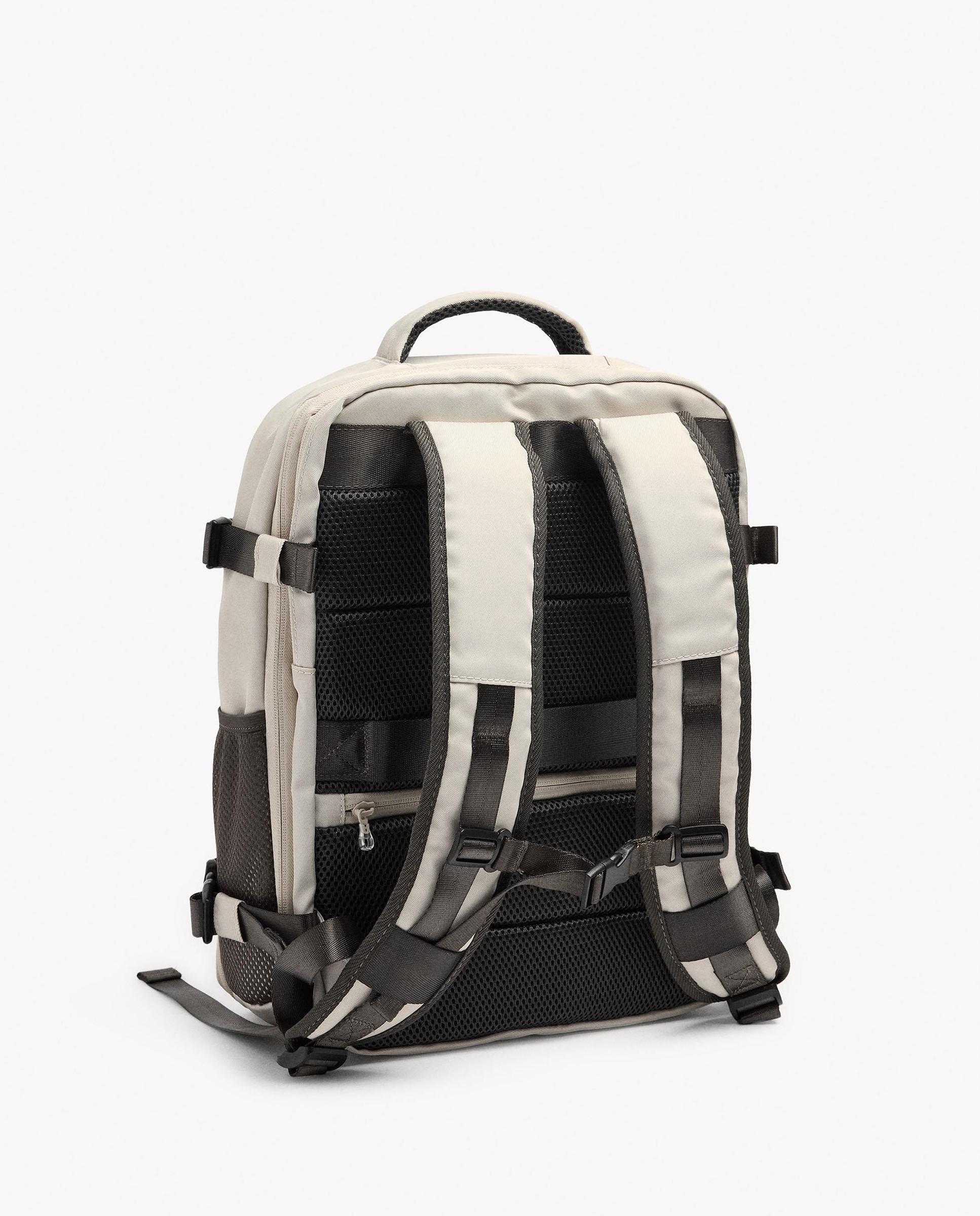 Mochila de mujer extensible con varios compartimentos y cierre de cremallera - Parfois - Crudo Crudo-2
