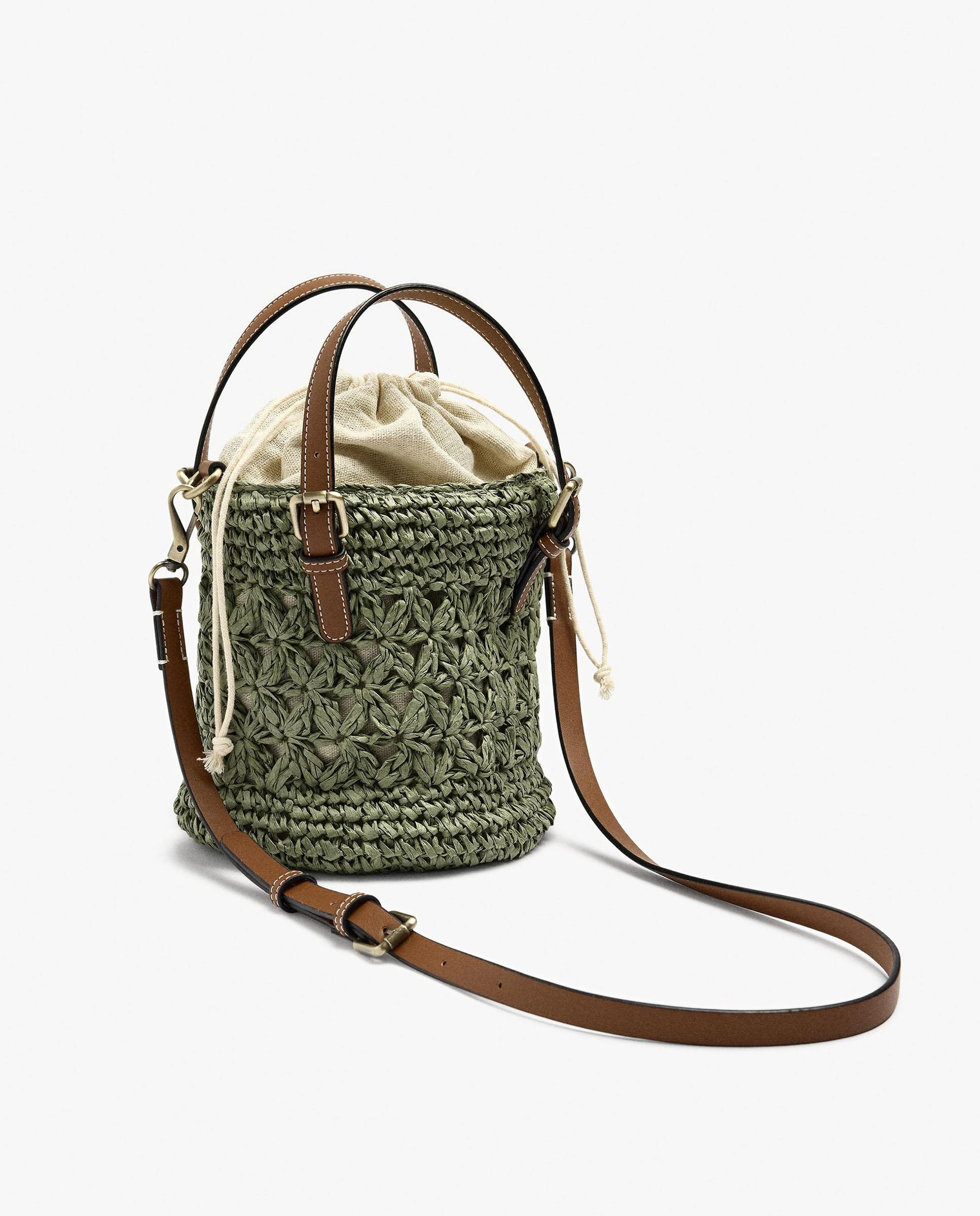 Bolso de mano estilo cubo convertible a bandolera con cierre de cuerda en liso - Parfois - Verde Verde-4