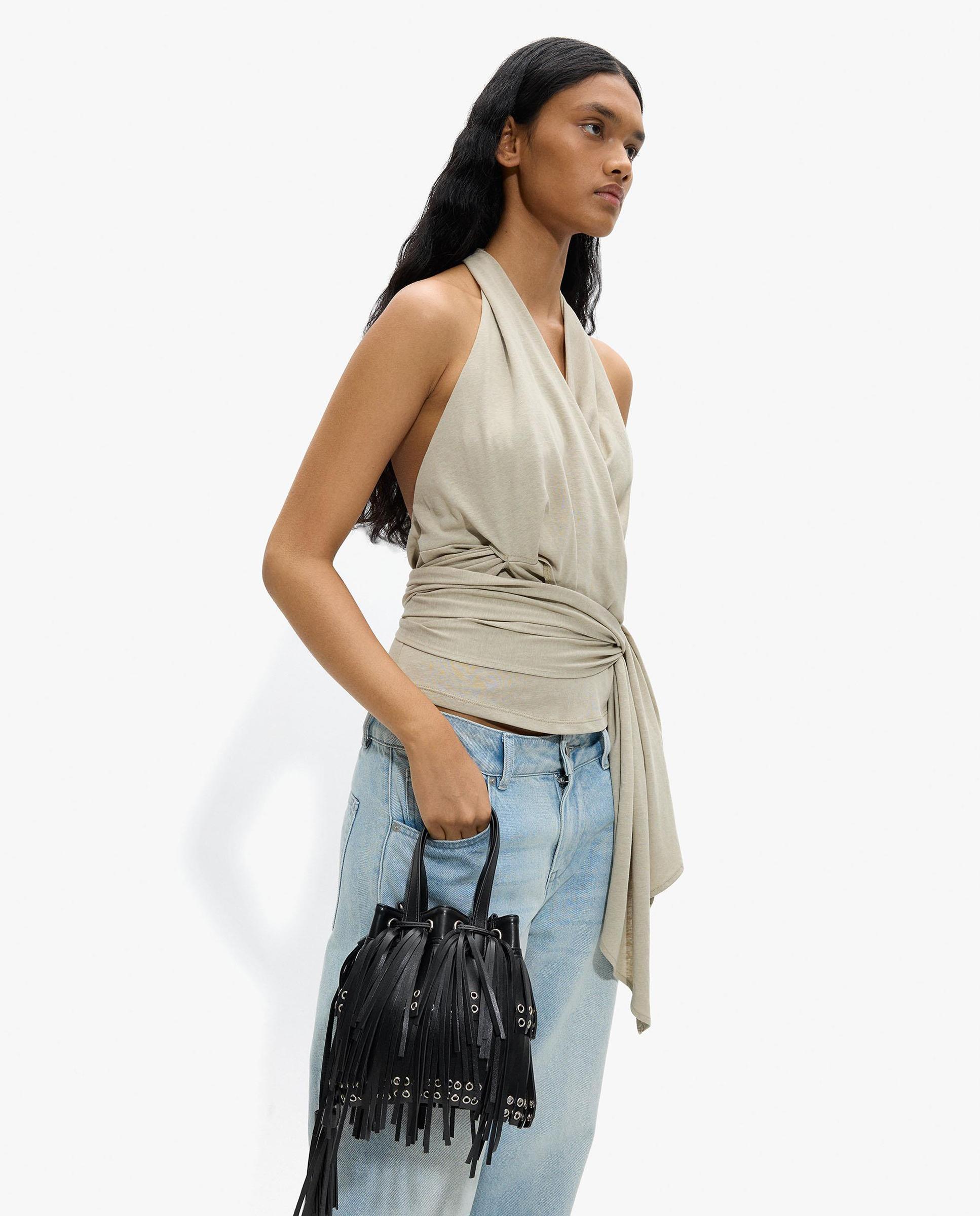 Bolso de hombro con flecos decorativos y cierre de cuerda - Parfois - Negro Negro-2