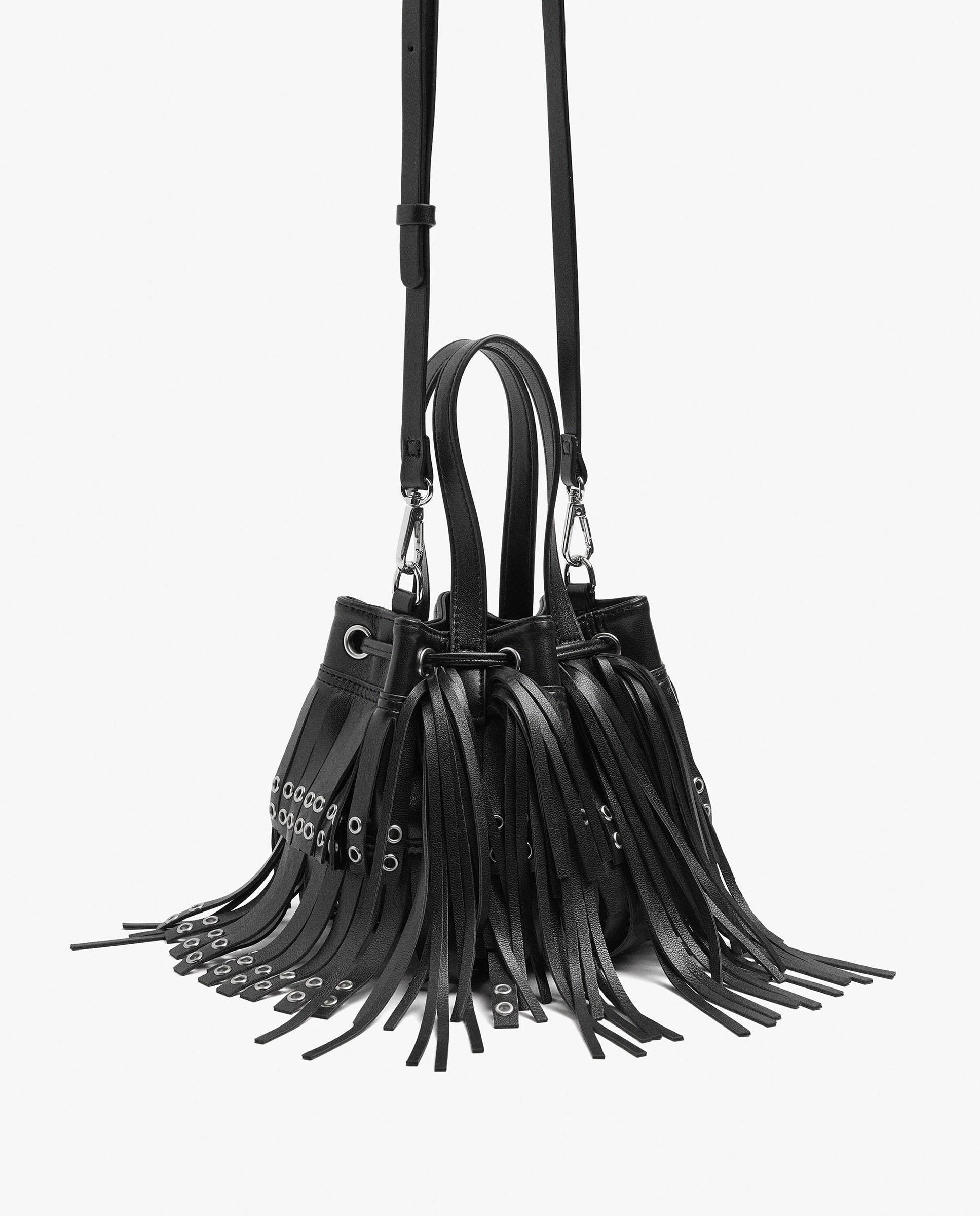 Bolso de hombro con flecos decorativos y cierre de cuerda - Parfois - Negro Negro-4
