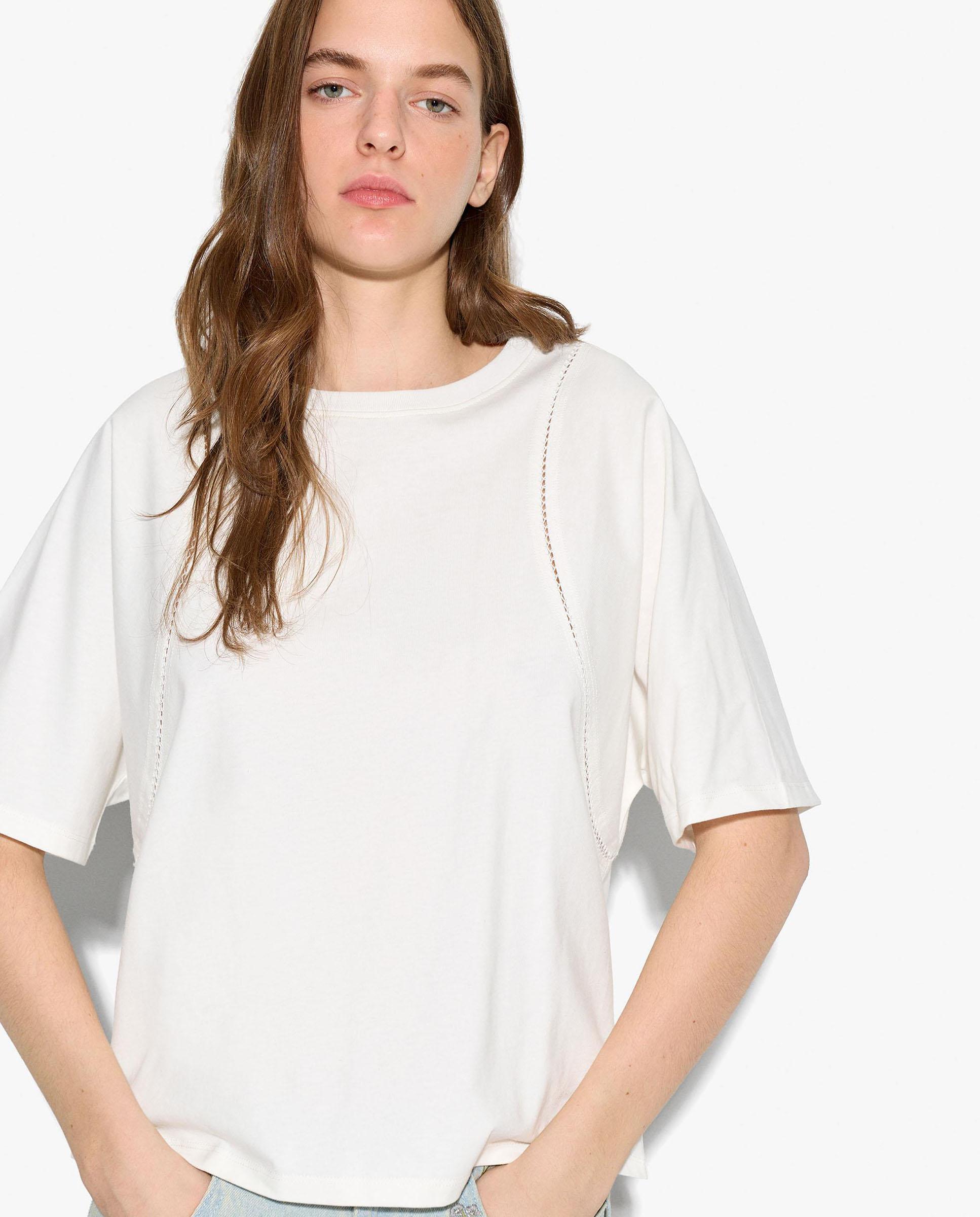 Parfois - Camiseta de mujer 100% algodón de manga corta con perforaciones decorativas.